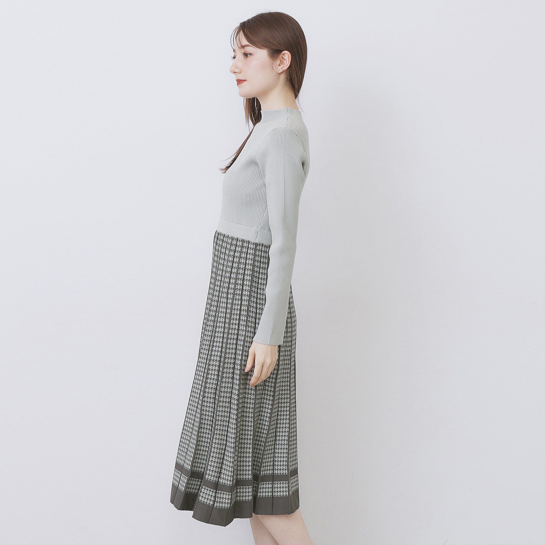 index「千鳥チェックバイカラーニットワンピース【洗濯機OK/抗ピル】」|ワンピース|