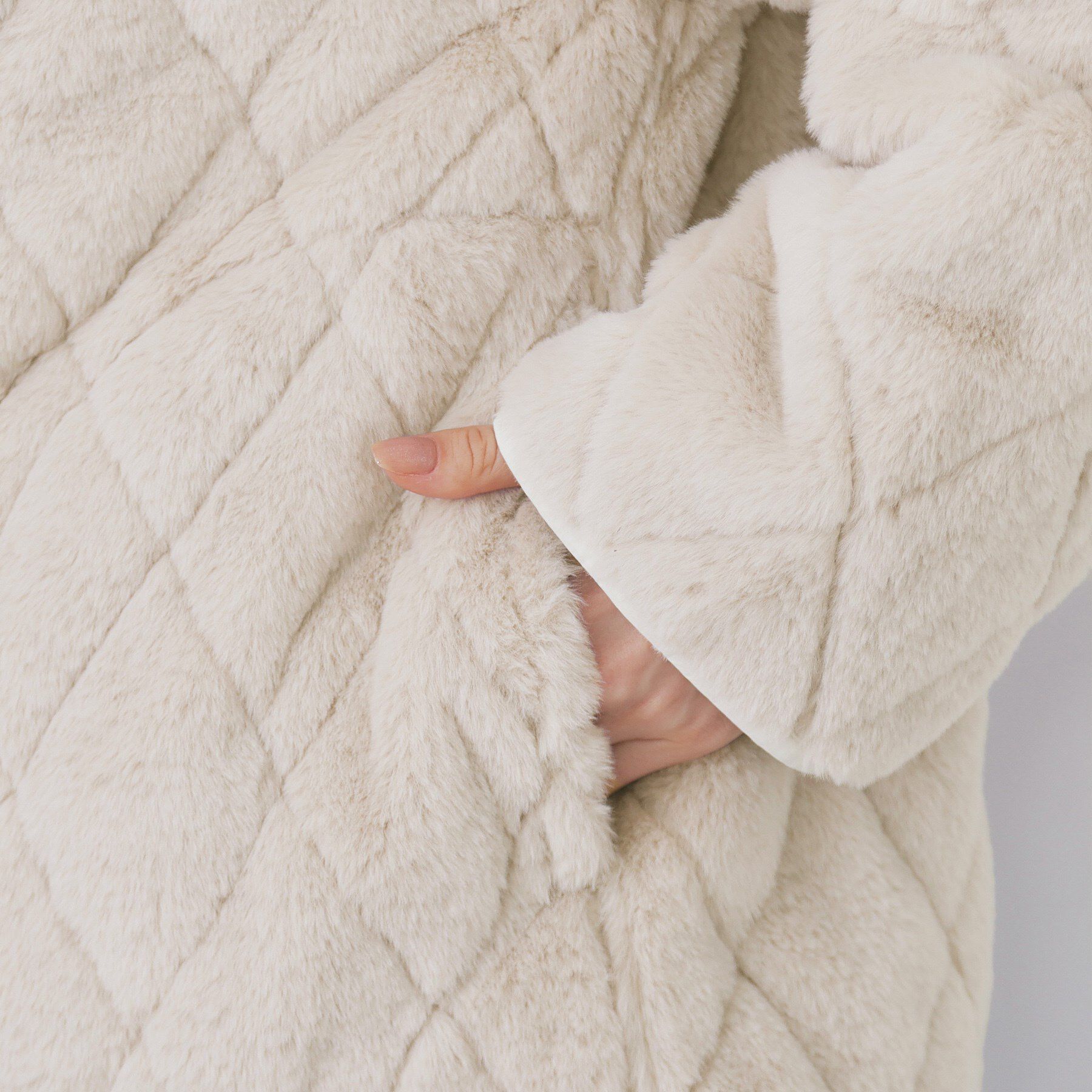 index「リバーシブル キルティングファーブルゾン【洗濯機OK】」|ブルゾン・スタジャン|