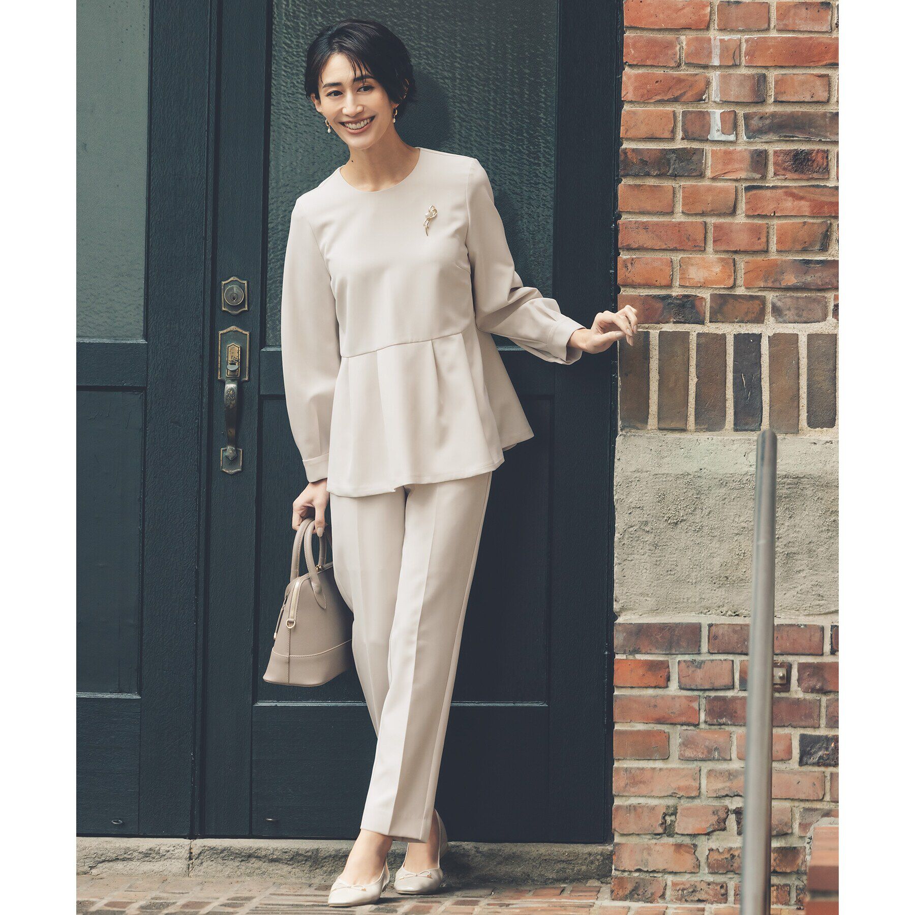 OPAQUE.CLIP「《通勤/セットアップ対応》ペプラムブラウス/ダブルクロス【洗濯機洗い可】」|シャツ・ブラウス|