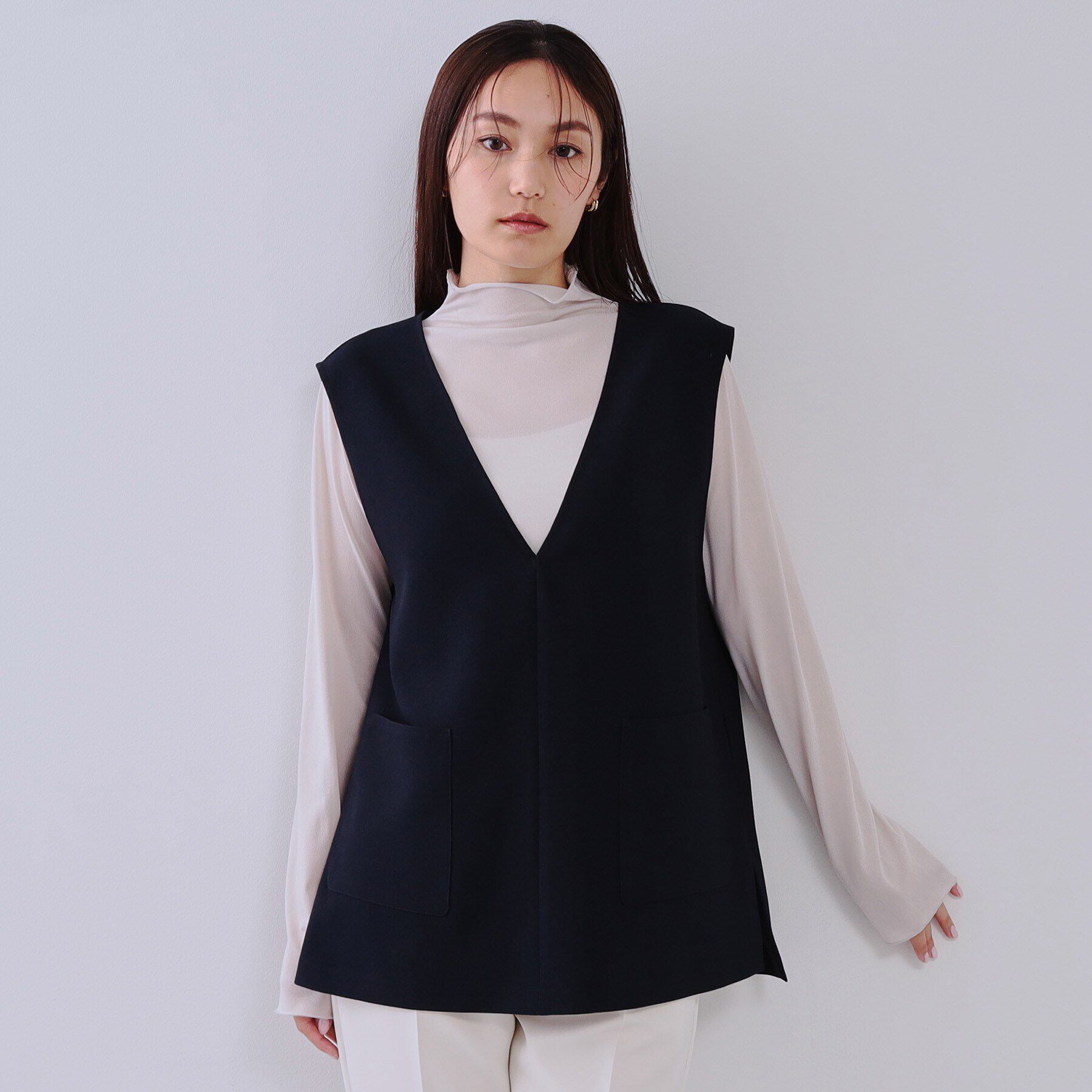 OPAQUE.CLIP「Vネックプルオーバーベスト【洗濯機洗い可】」|ベスト・ジレ|