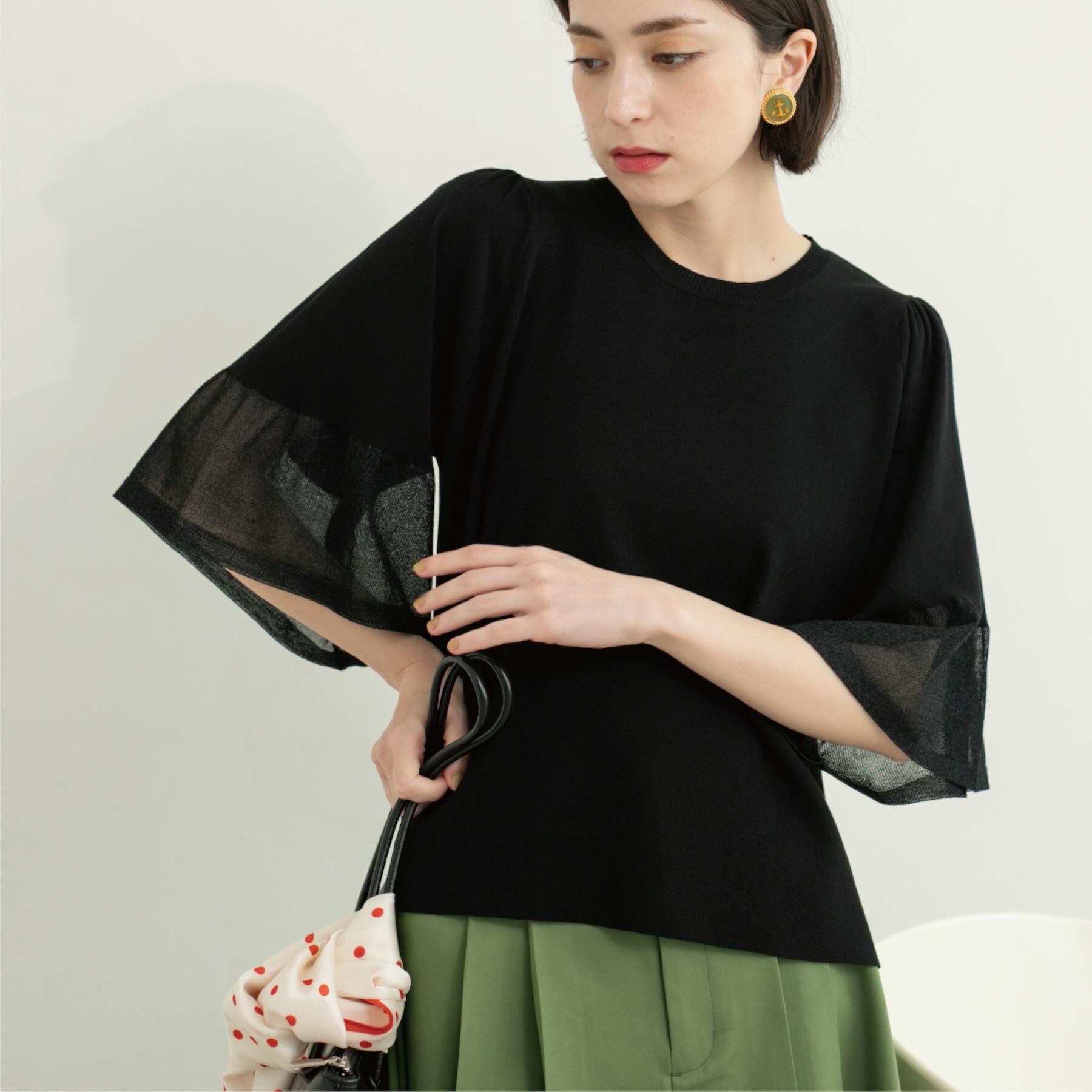 OPAQUE.CLIP「《5色展開》シアーフレアスリーブニット【洗濯機洗い可】」|ニット・セーター|ブラック(019)