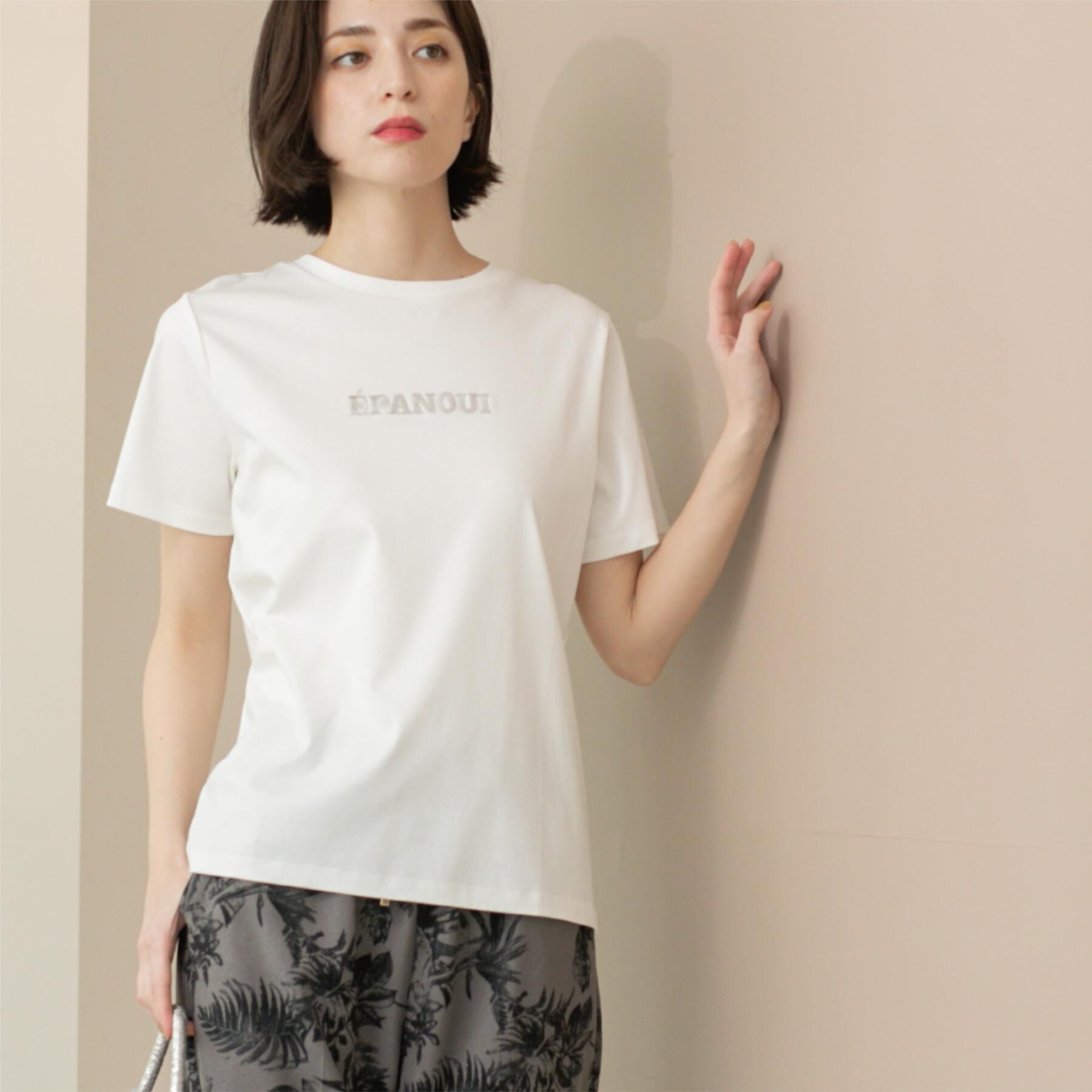 OPAQUE.CLIP「刺繍＆スパンコールロゴTシャツ【洗濯機洗い可】」|Tシャツ・カットソー|