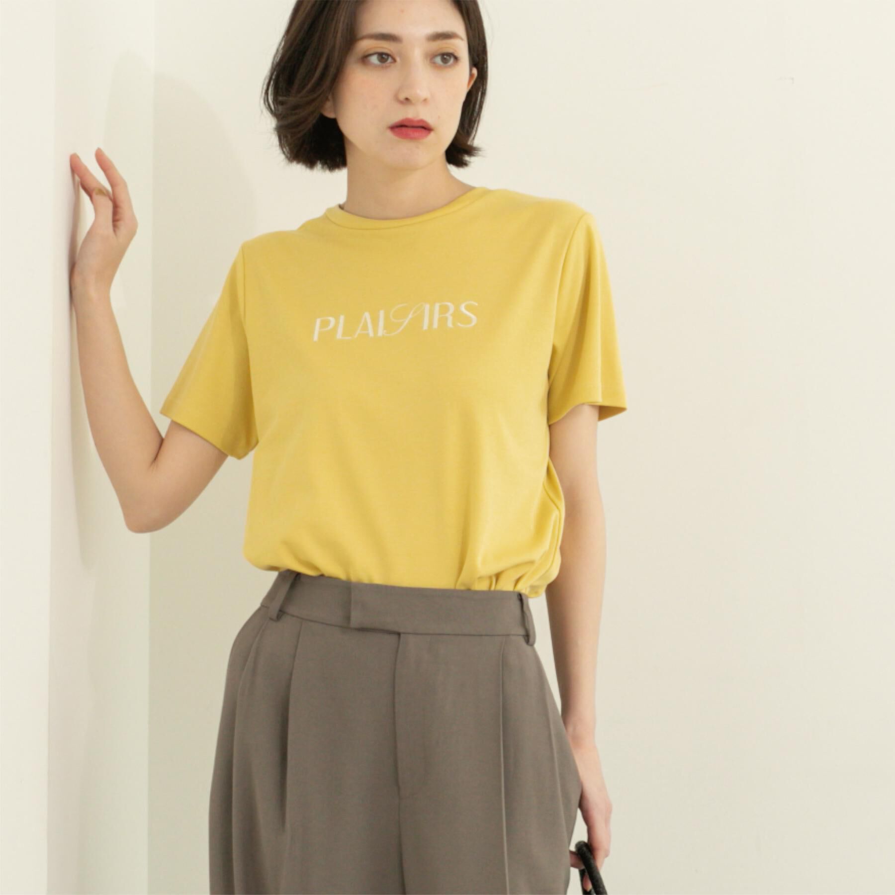 OPAQUE.CLIP「刺繍＆スパンコールロゴTシャツ【洗濯機洗い可】」|Tシャツ・カットソー|イエロー(031)