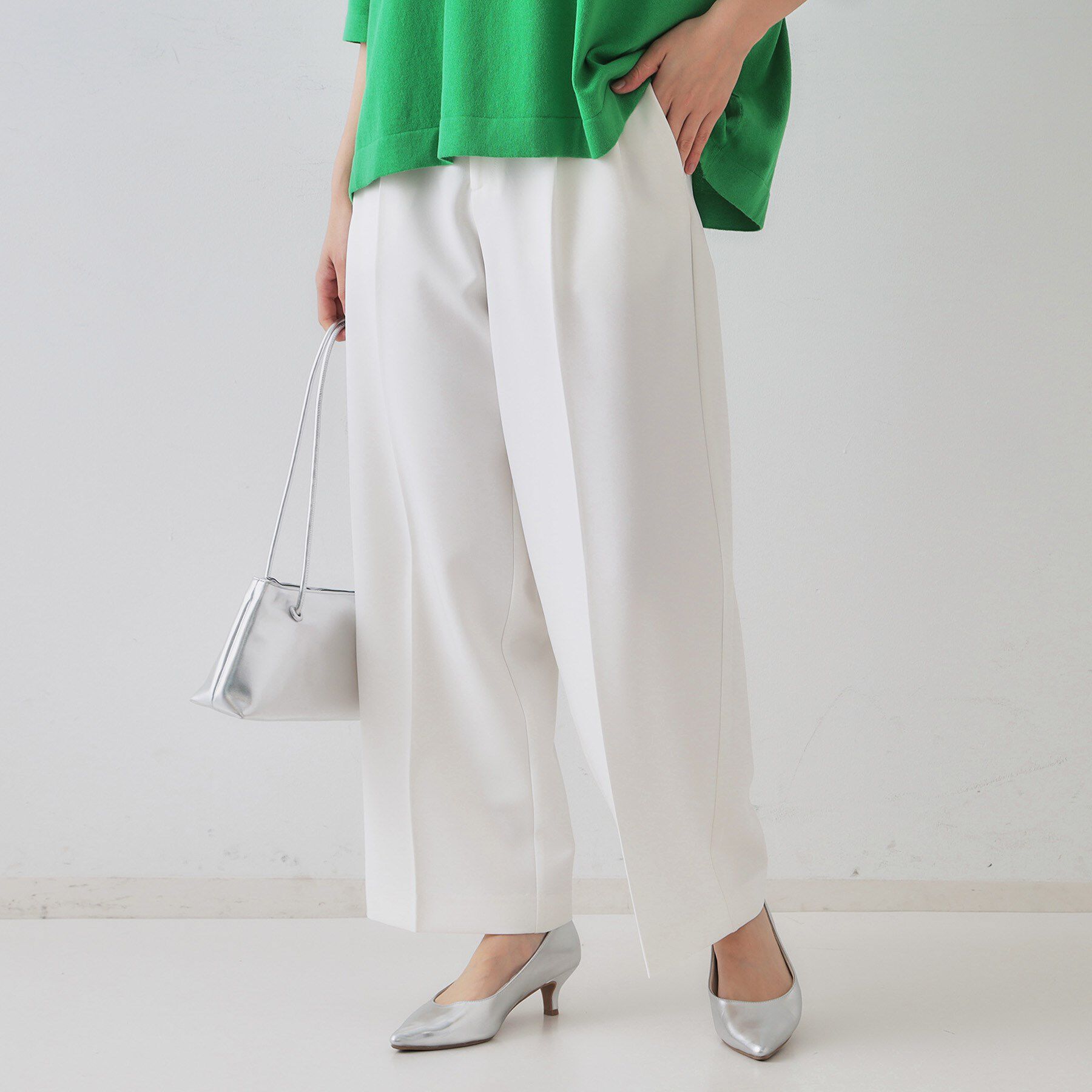 OPAQUE.CLIP「ストレッチタックワイドパンツ【洗濯機洗い可】」|その他|ホワイト(001)