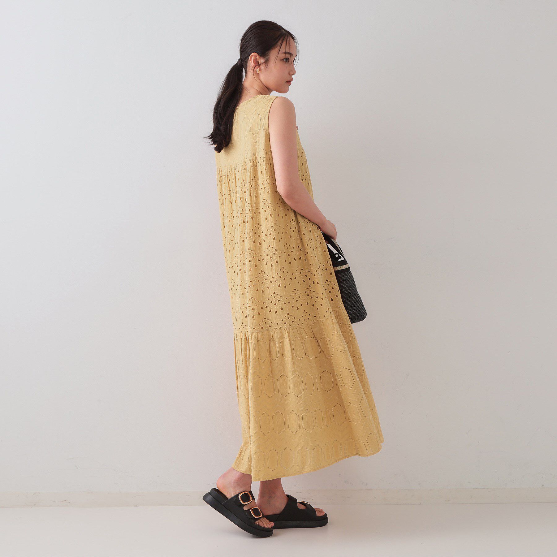 OPAQUE.CLIP「インドコットンアイレット刺繍ティアードワンピース【洗える】」|ワンピース|