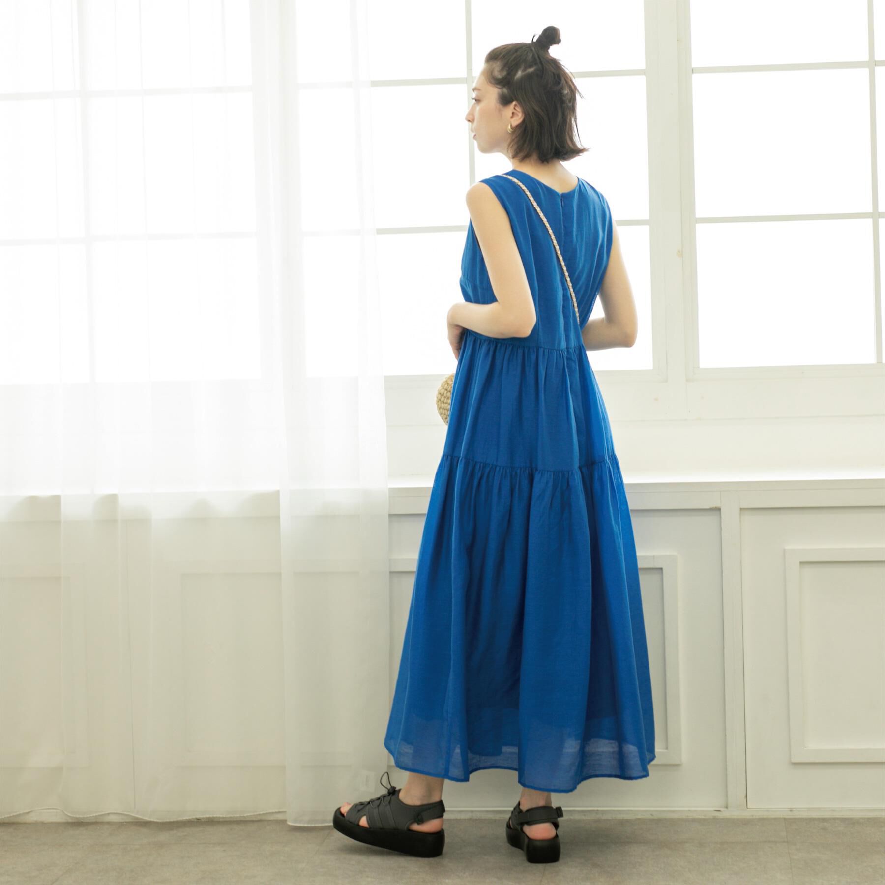 OPAQUE.CLIP「麻混シアーギャザーティアードワンピース【洗濯機洗い可】」|ワンピース|ブルー(093)