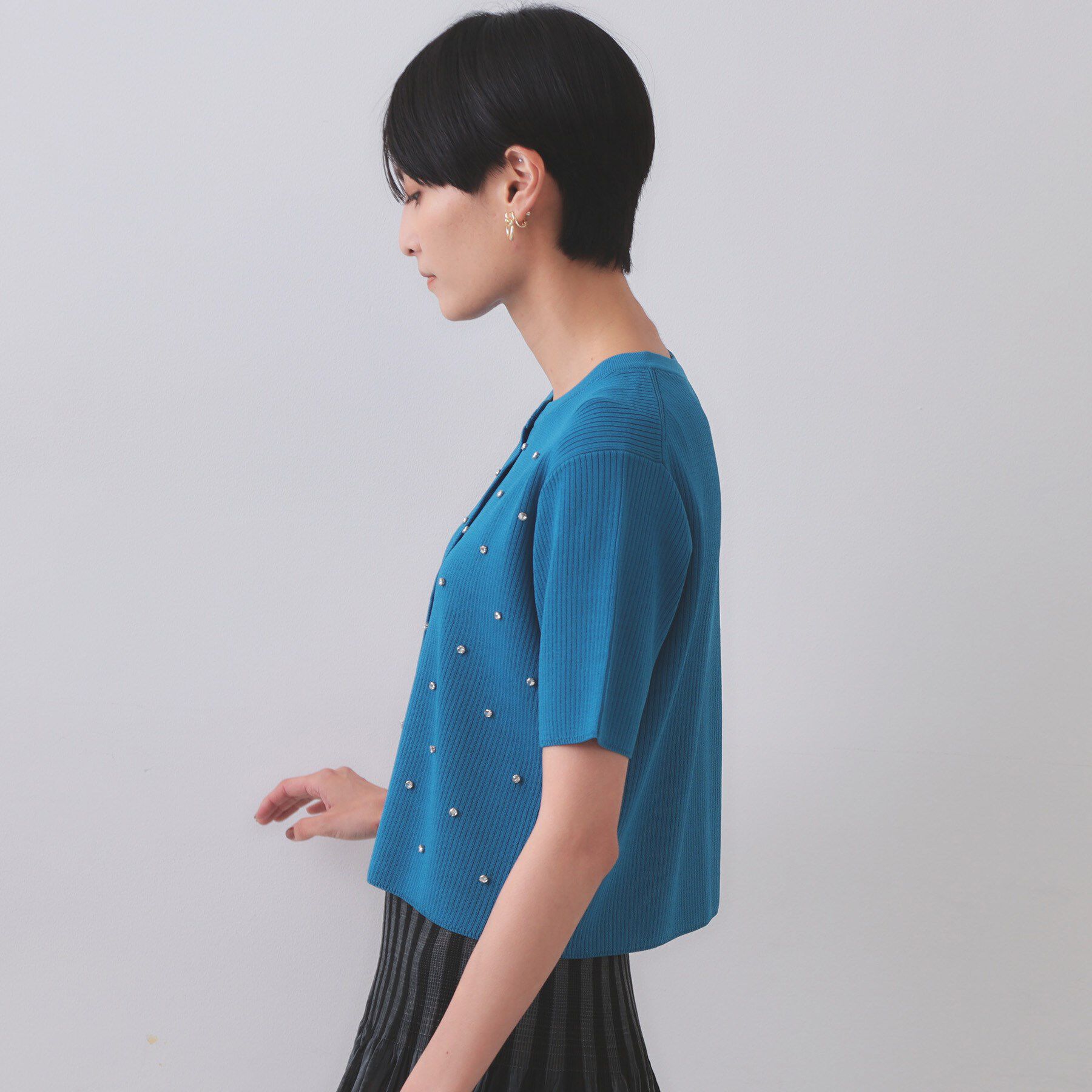 OPAQUE.CLIP「フロントビジューリブニットカーディガン【洗濯機洗い可/抗ピル】」|カーディガン|