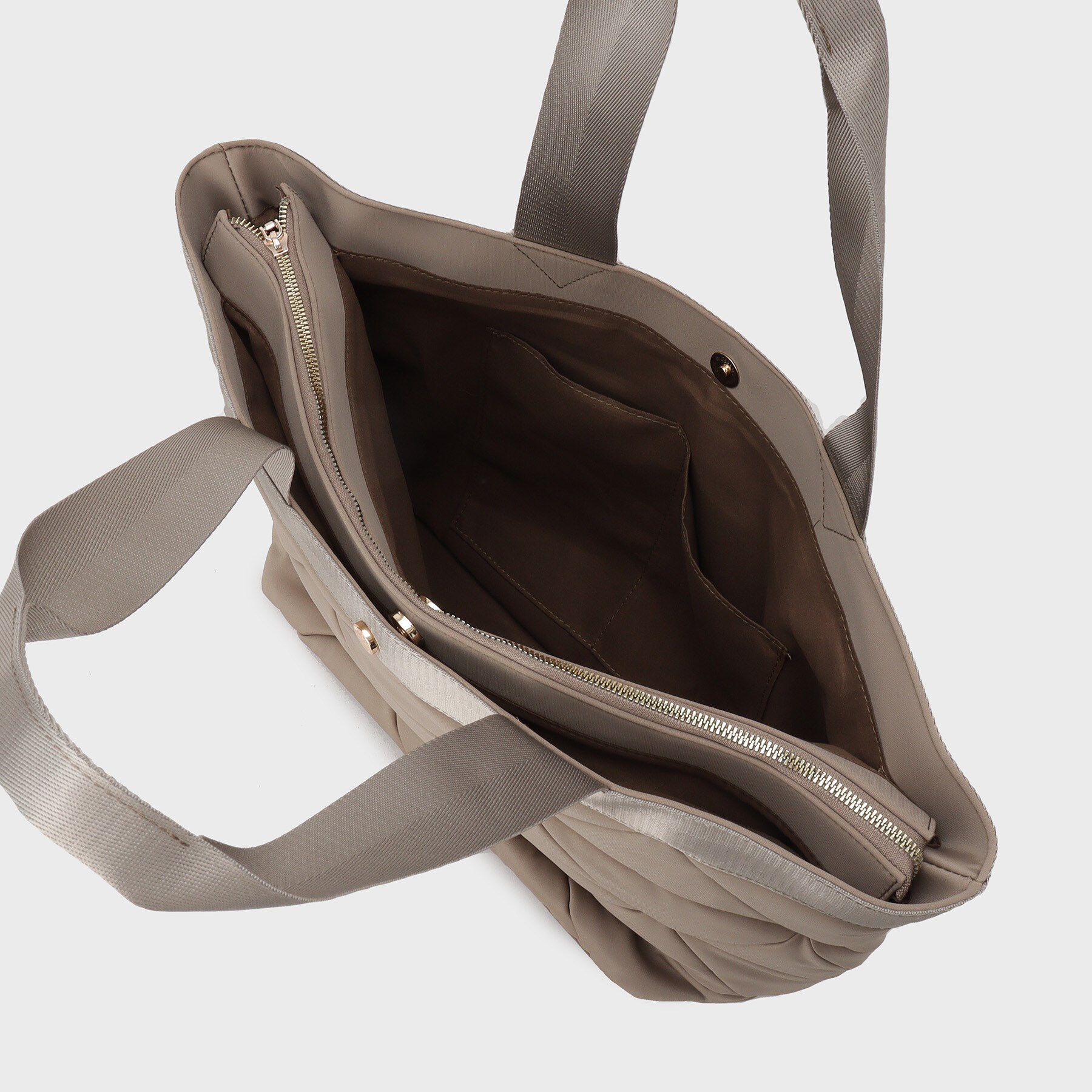 OPAQUE.CLIP「【軽量／A4サイズ対応】トライアングルビッグトートバッグ」|トートバッグ|