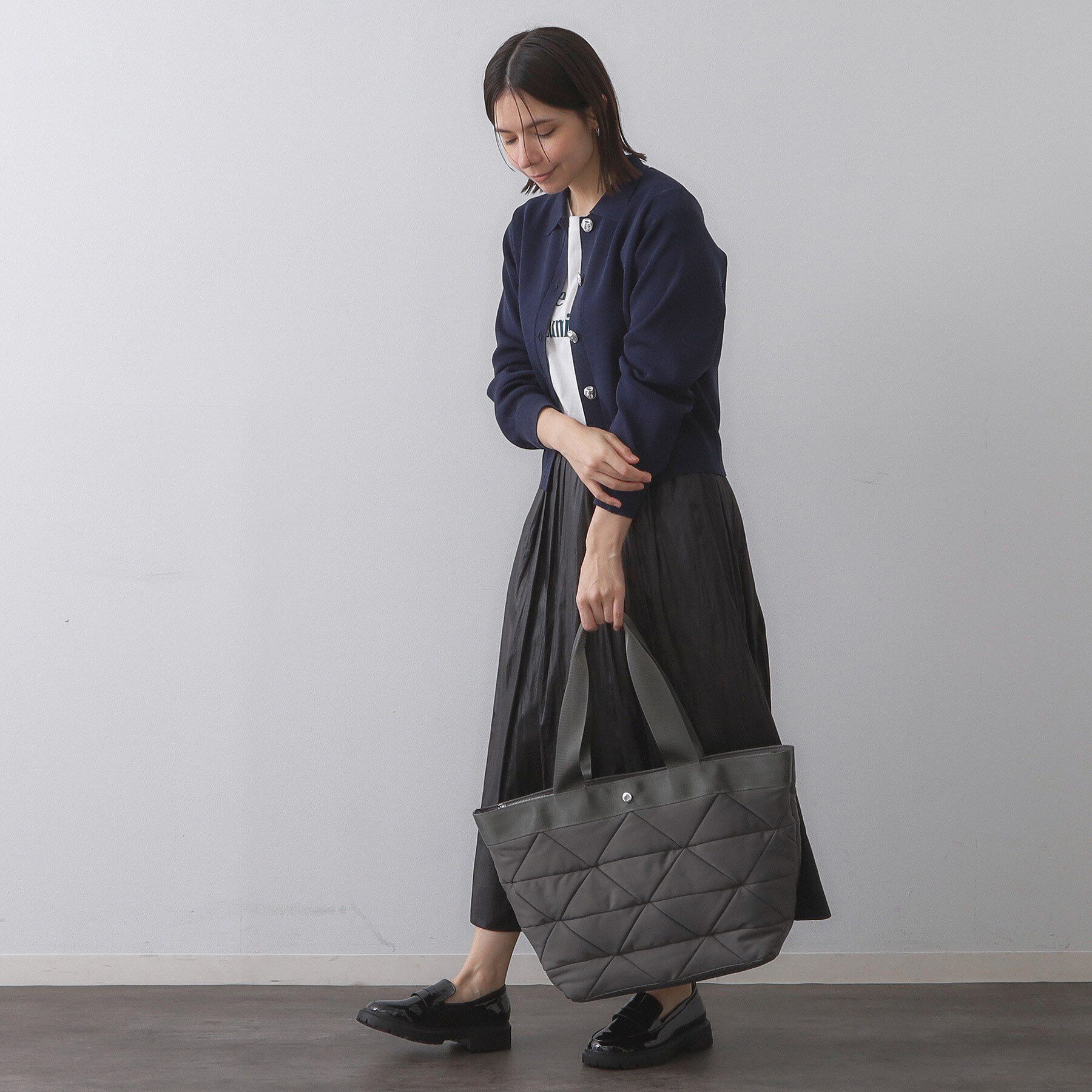 OPAQUE.CLIP「【軽量／A4サイズ対応】トライアングルビッグトートバッグ」|トートバッグ|