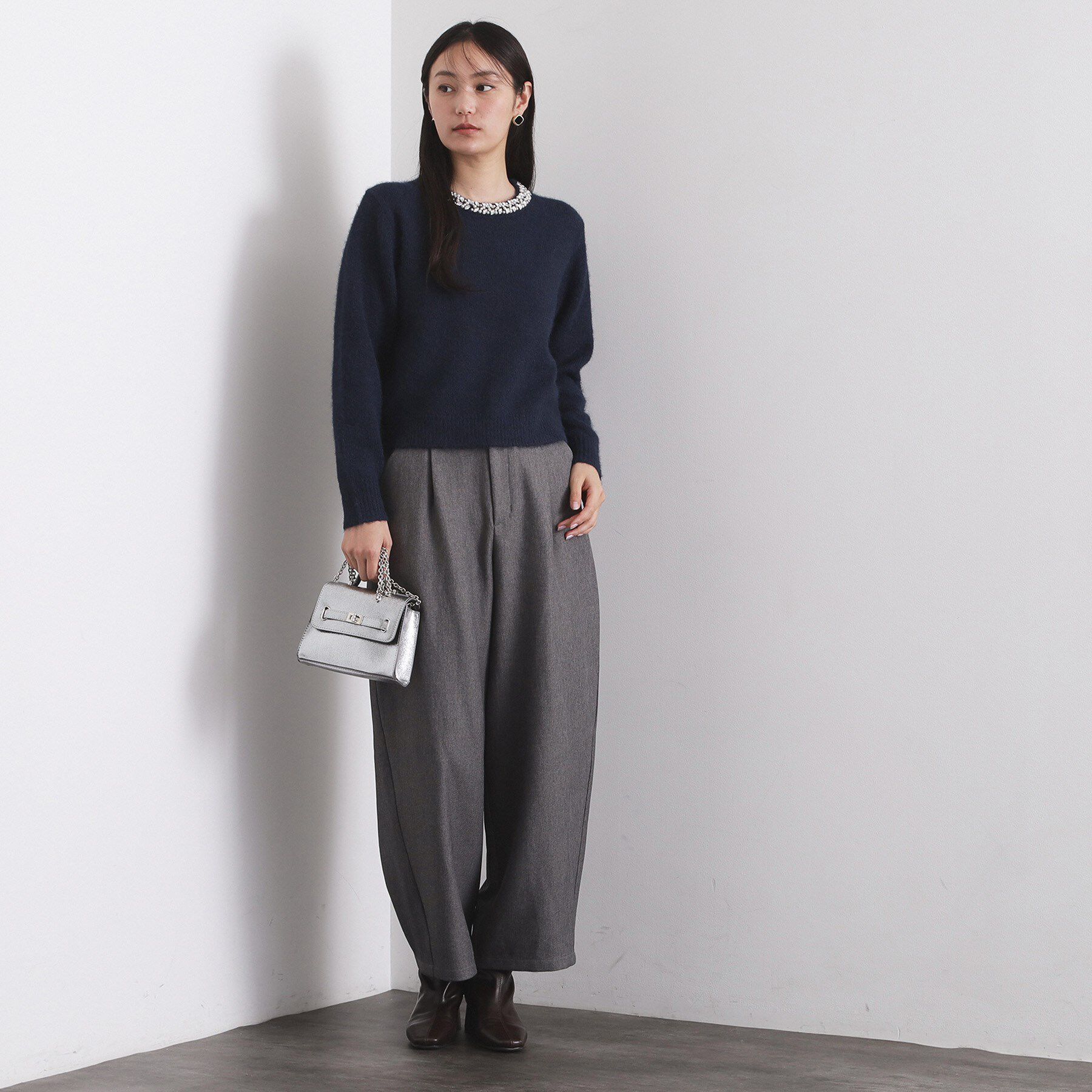 OPAQUE.CLIP「ビジューネックミドルゲージニット【洗濯機OK】」|ニット・セーター|