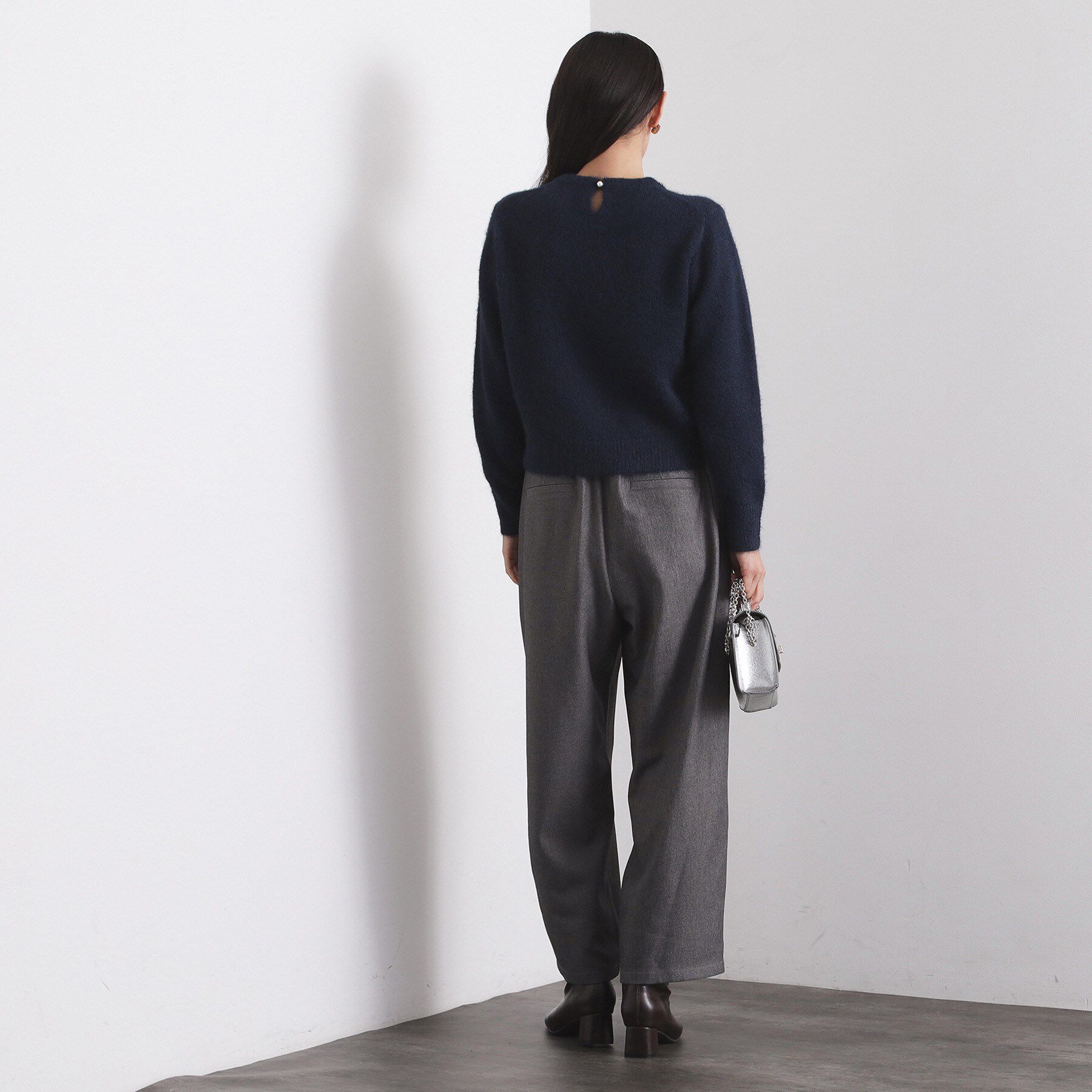 OPAQUE.CLIP「ビジューネックミドルゲージニット【洗濯機OK】」|ニット・セーター|