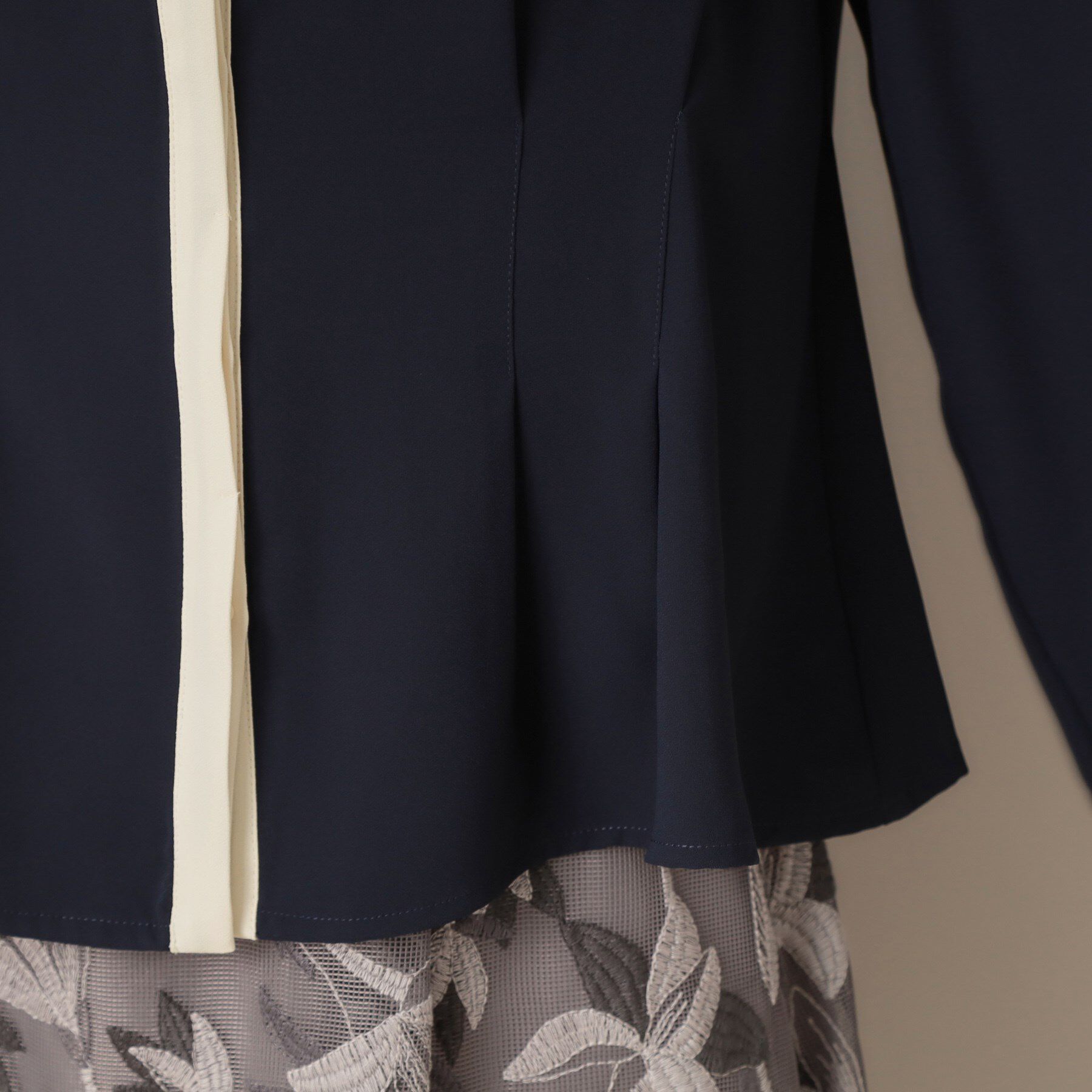 Couture broach「【きれいめ・通勤】配色羽織れるブラウス」|シャツ・ブラウス|