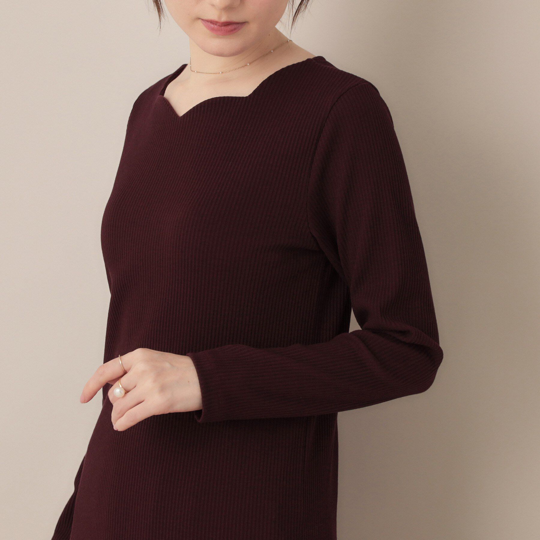 Couture broach「【マシンウォッシャブル・通勤・大人可愛い】ハートネックテレコプルオーバー」|Tシャツ・カットソー|