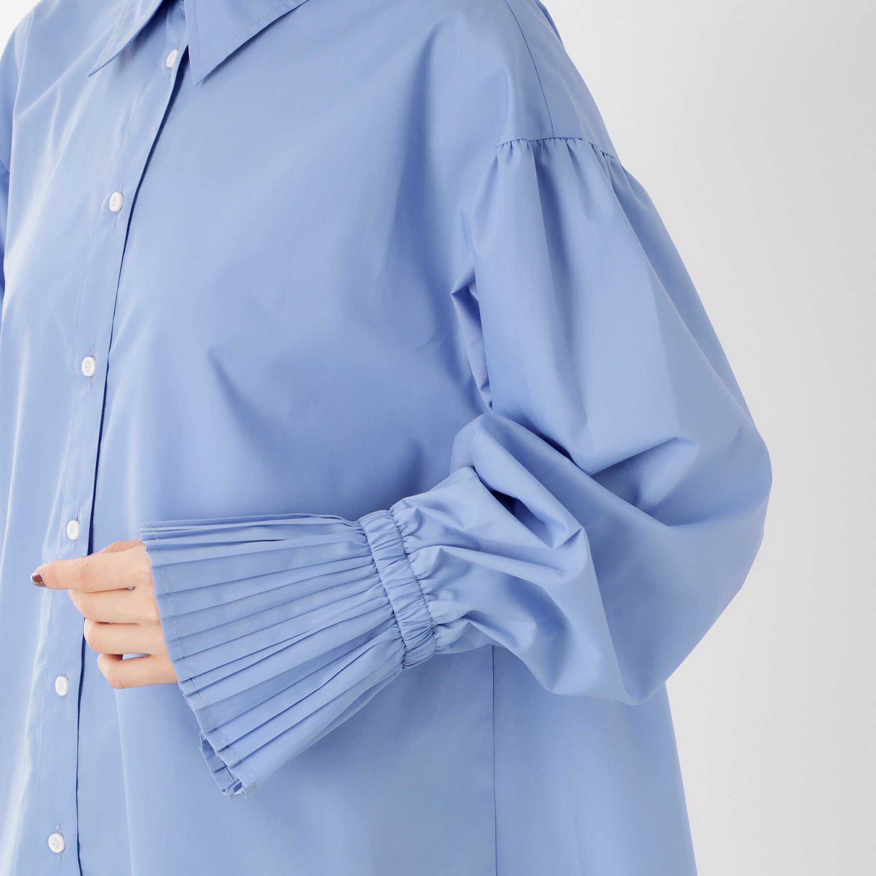 THE SHOP TK「袖プリーツ&バックシャーリングシャツ【体型カバー/洗える】」|シャツ・ブラウス|
