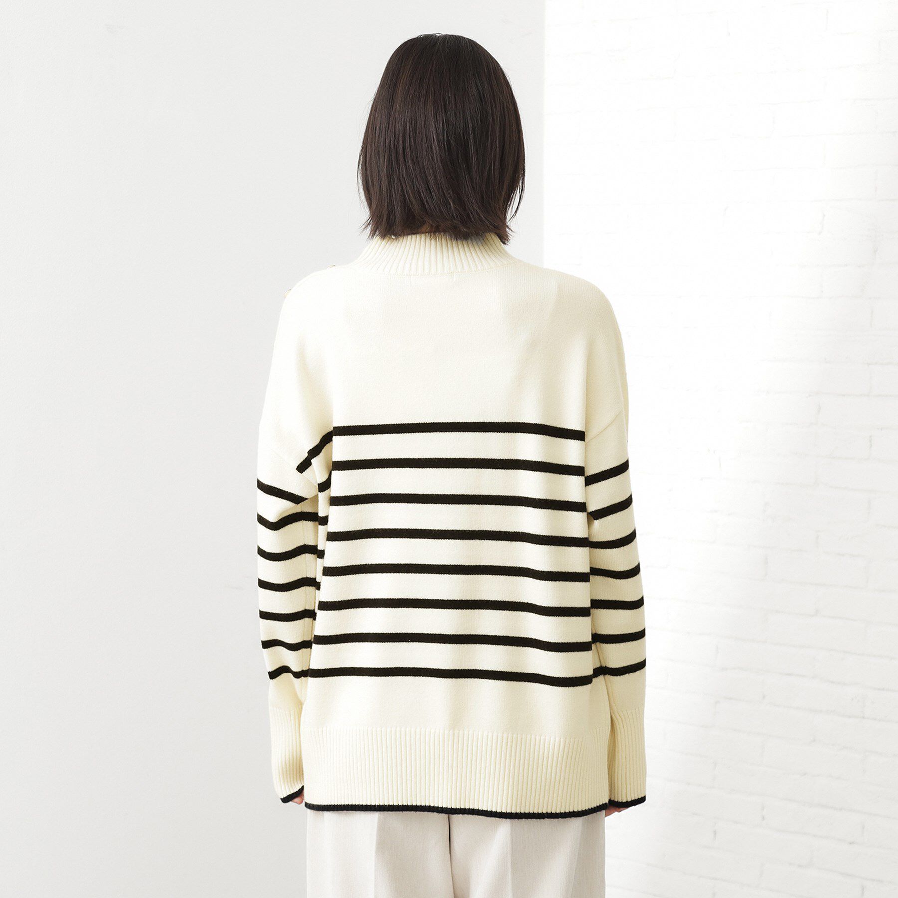 THE SHOP TK「【インしないで着られる】金ボタン ハイネックニット/毛玉になりにくい/静電気防止/洗濯機OK」|ニット・セーター|