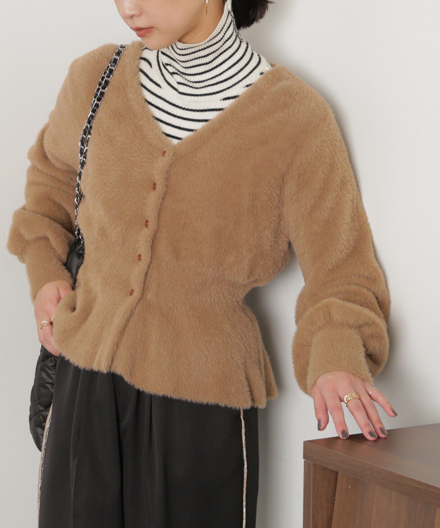  「ショートシャギーペプラムニットカーディガン」|ニット・セーター|
