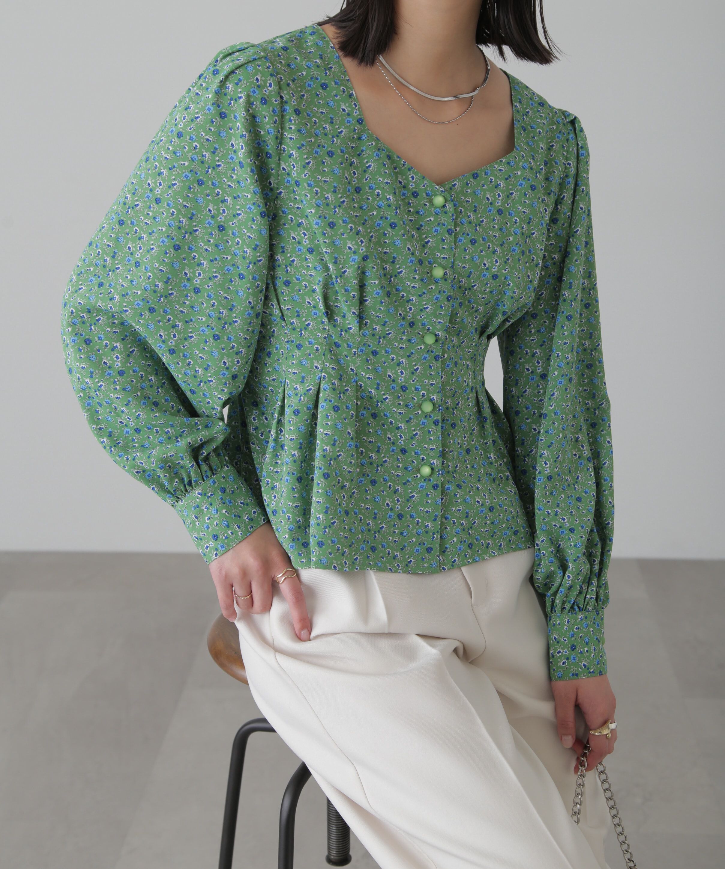  「ウエストタック花柄ブラウス」|シャツ・ブラウス|