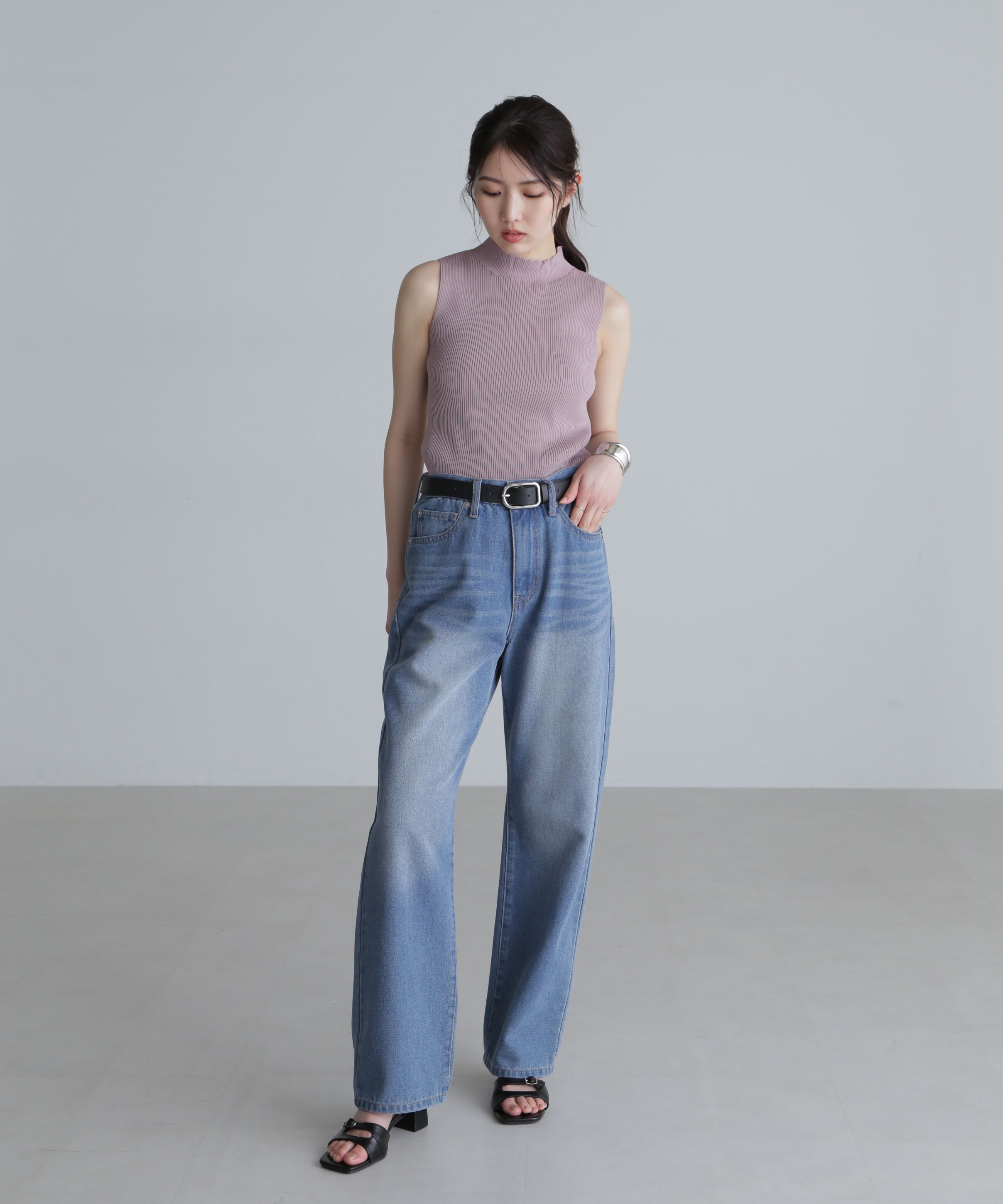  「〈洗える〉マシンウォッシャブルノースリーブニット」|ニット・セーター|