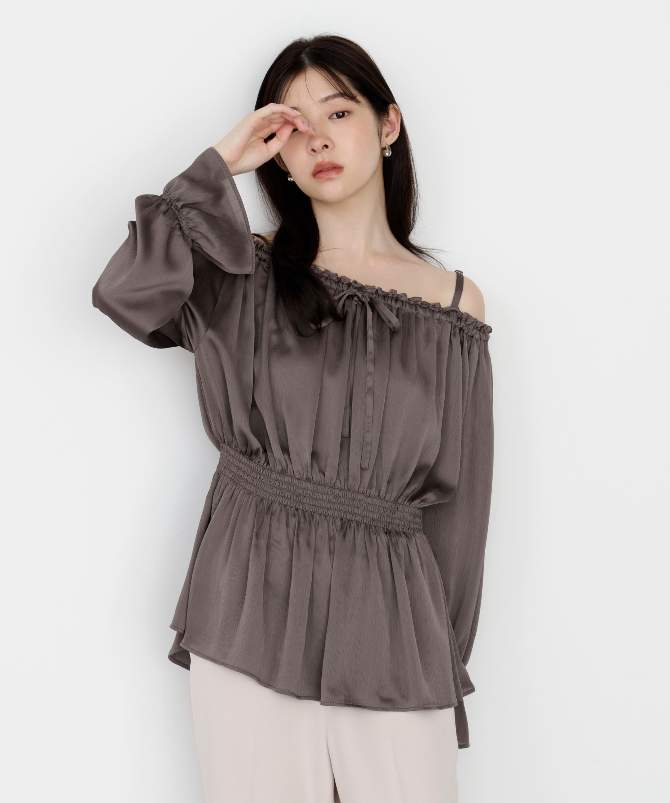 PROPORTION BODY DRESSING「《EDIT COLOGNE》＜ウォッシャブル＞リボン付きオフショルブラウス 25AW」|シャツ・ブラウス|