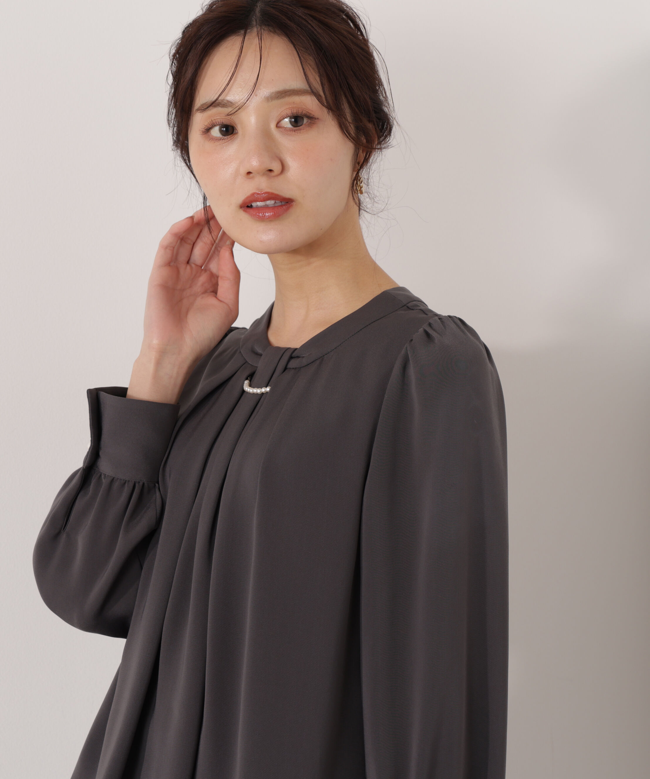 PROPORTION BODY DRESSING「パール付きベーシックブラウス 26SS」|シャツ・ブラウス|