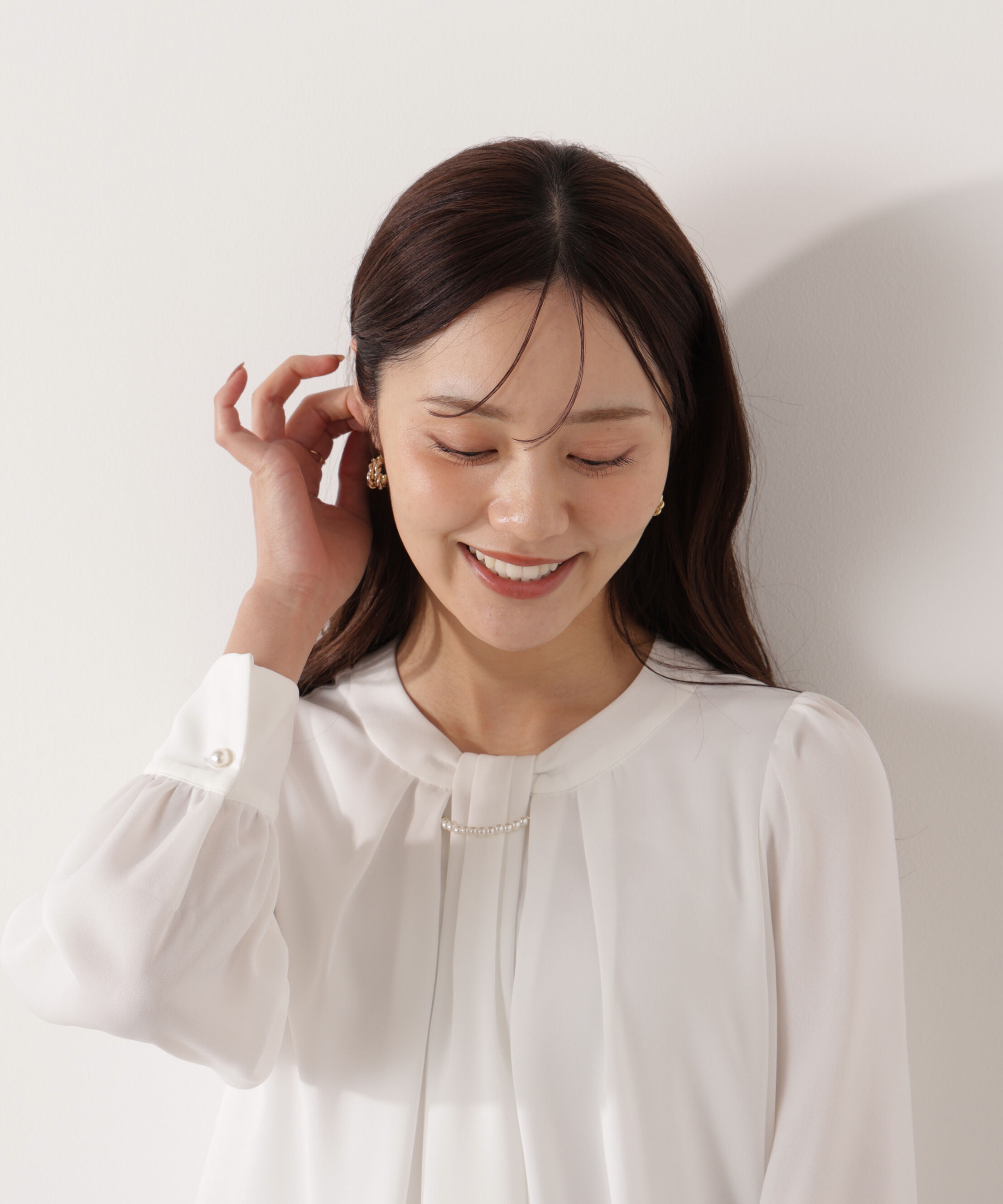 PROPORTION BODY DRESSING「パール付きベーシックブラウス 26SS」|シャツ・ブラウス|