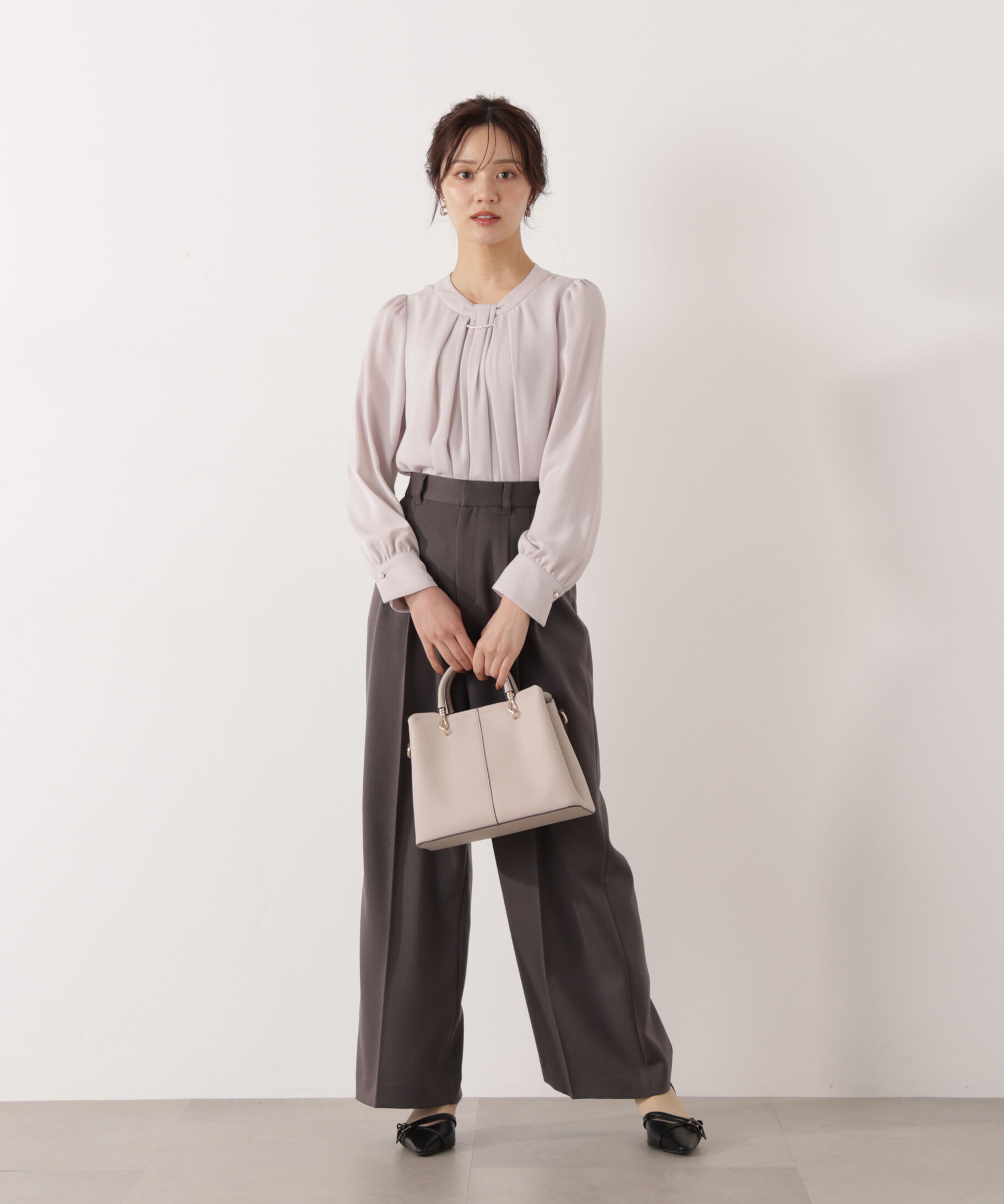 PROPORTION BODY DRESSING「パール付きベーシックブラウス 26SS」|シャツ・ブラウス|