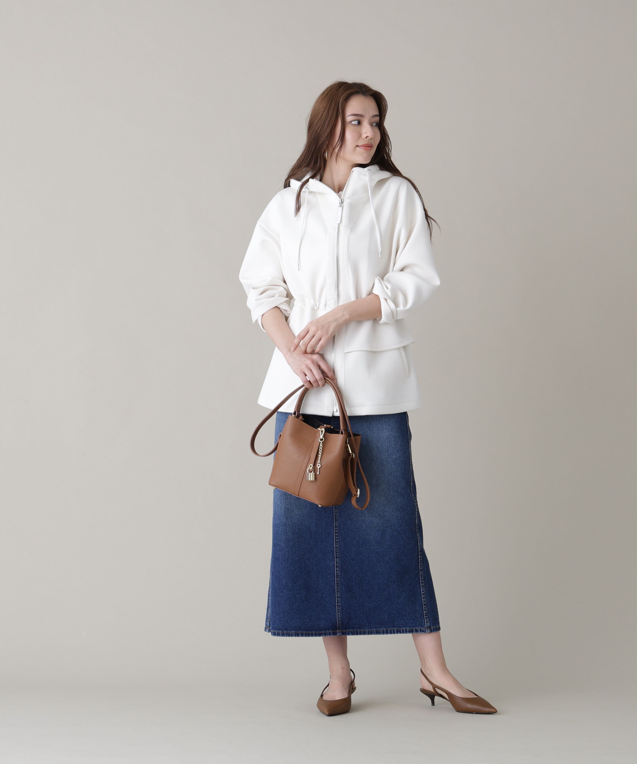  「ウエストフレアダンボールフーディー」|ブルゾン・スタジャン|