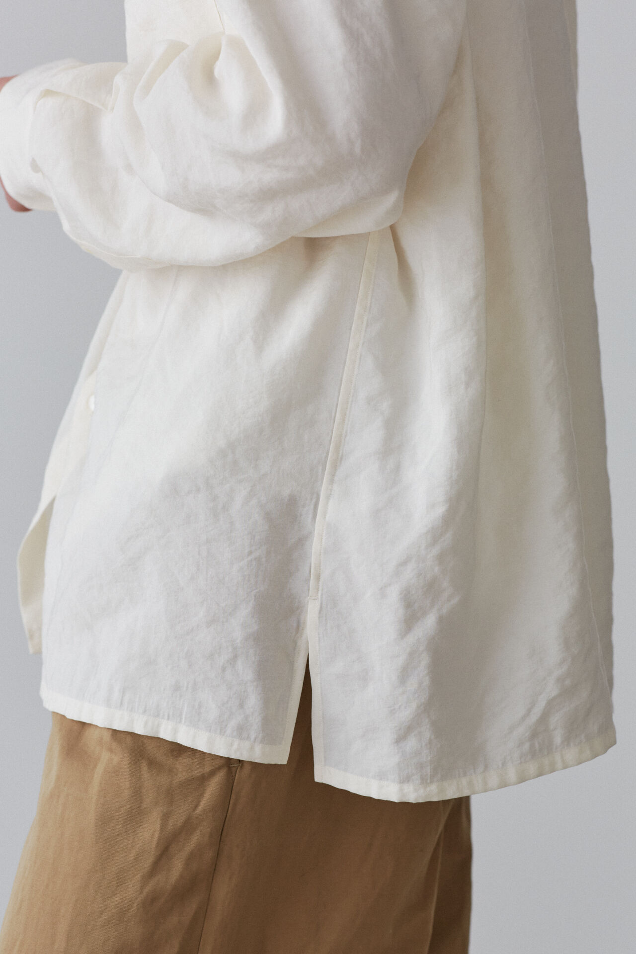 YLEVE 「ＲＡＹＯＮ　ＰＯＬＹＥＳＴＥＲ　ＢＲＯＡＤ　ＳＨ」|シャツ・ブラウス|