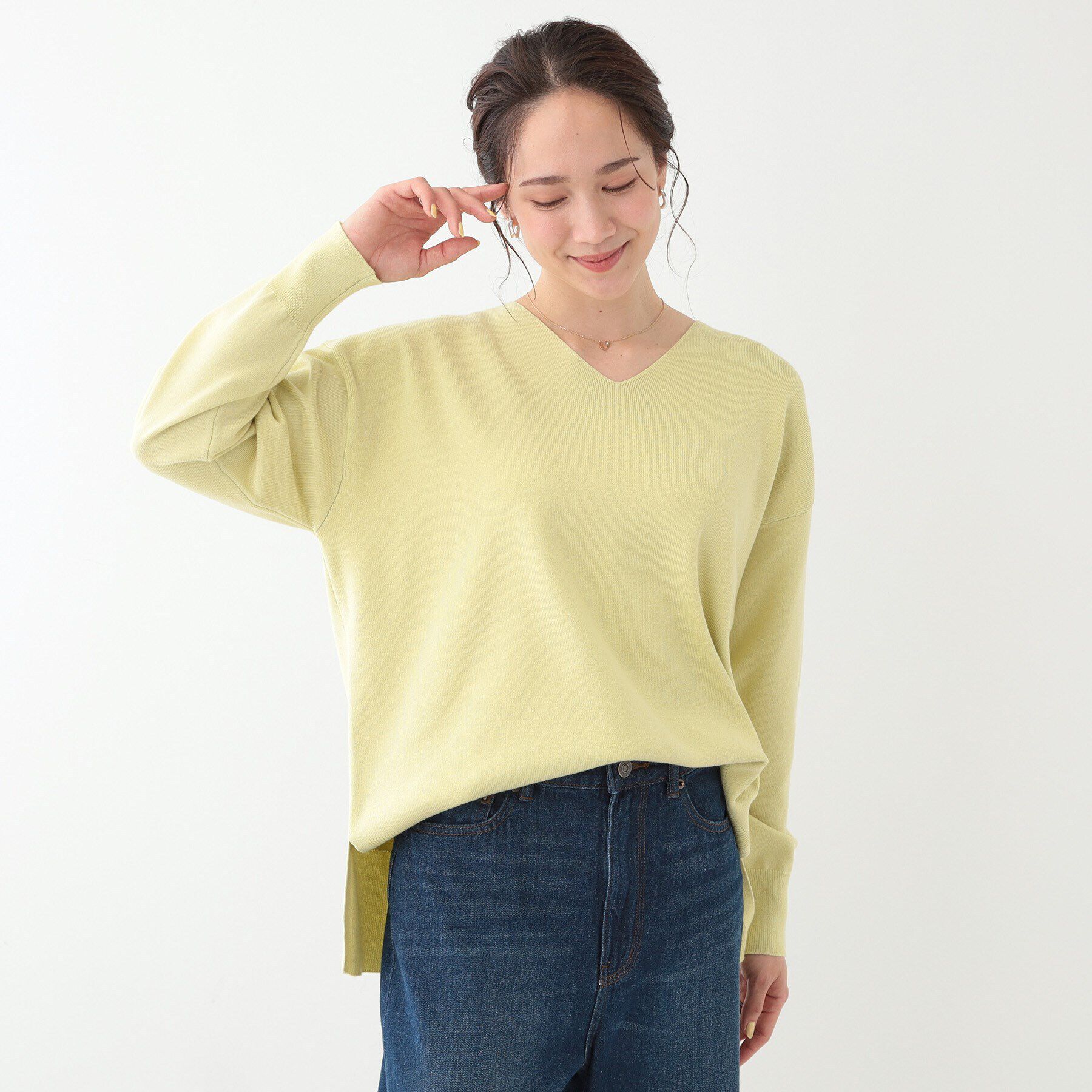 SHOO･LA･RUE「【洗える/S-LL】お顔周りすっきり 優しい肌触りのVネックニット」|ニット・セーター|