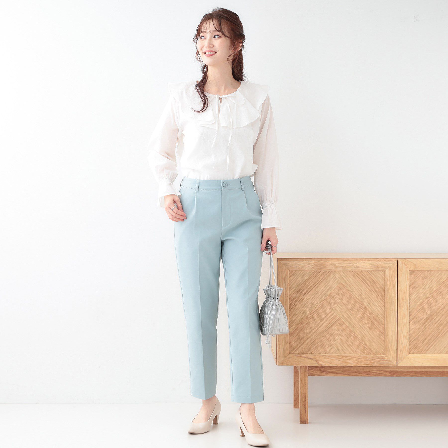 SHOO･LA･RUE「【洗える/S-LL】甘すぎない大人のフリルブラウス」|シャツ・ブラウス|