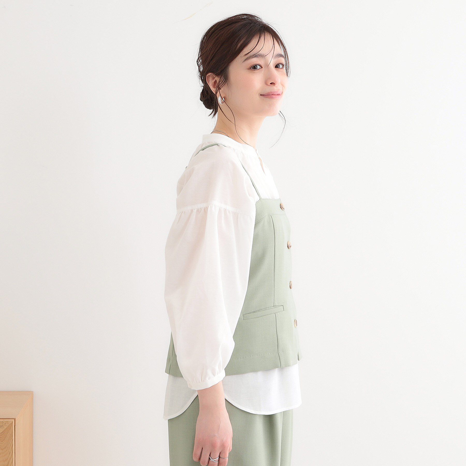 SHOO･LA･RUE「【セットアップ可】コーデが華やぐ 大人の麻調キャミビスチェ」|ベスト・ジレ|