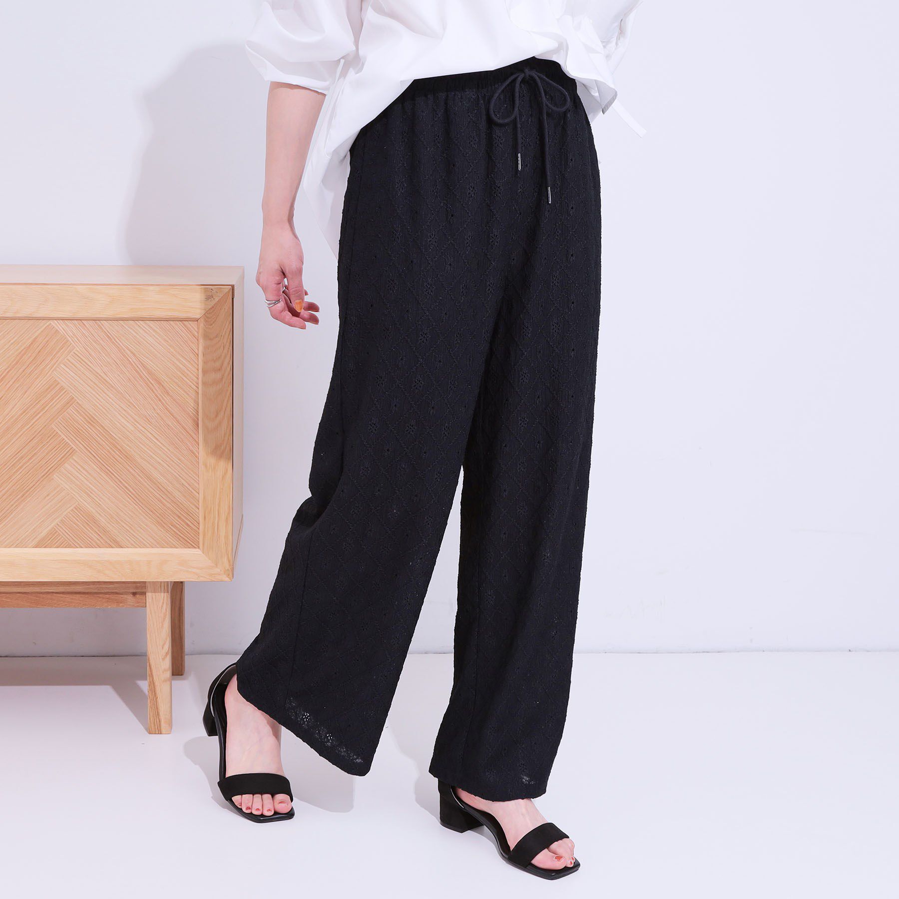 SHOO･LA･RUE「幾何学レース調 イージーパンツ」|その他|ブラック(019)