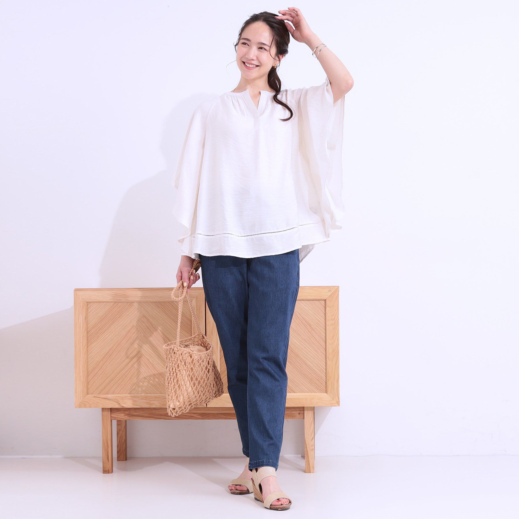 SHOO･LA･RUE「【洗える/ひんやり】涼しく体型カバー お袖フレア ドレープブラウス」|シャツ・ブラウス|