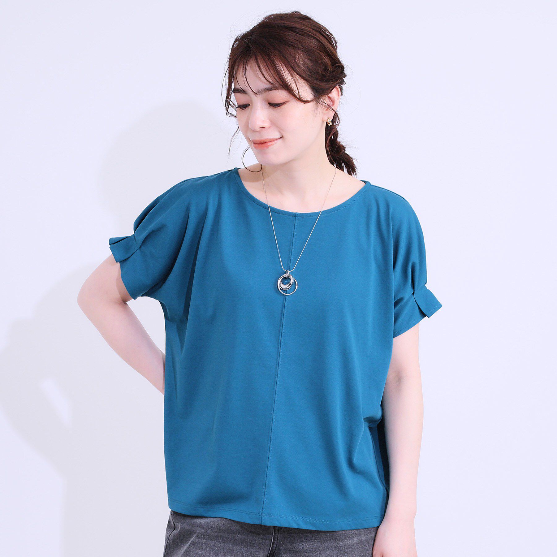 SHOO･LA･RUE「【S-LL/UV/プチプラ】お袖タックで好印象 デザインTシャツ」|Tシャツ・カットソー|