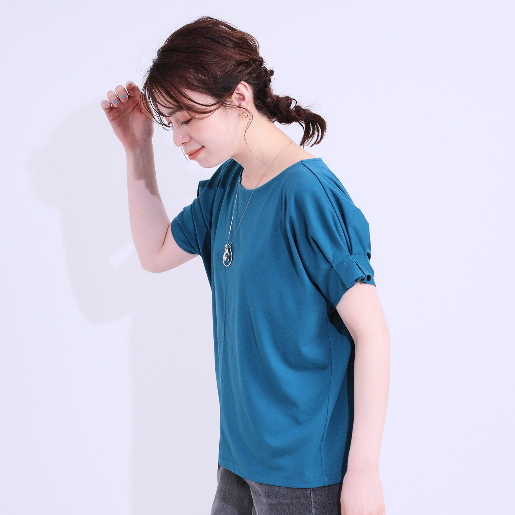 SHOO･LA･RUE「【S-LL/UV/プチプラ】お袖タックで好印象 デザインTシャツ」|Tシャツ・カットソー|