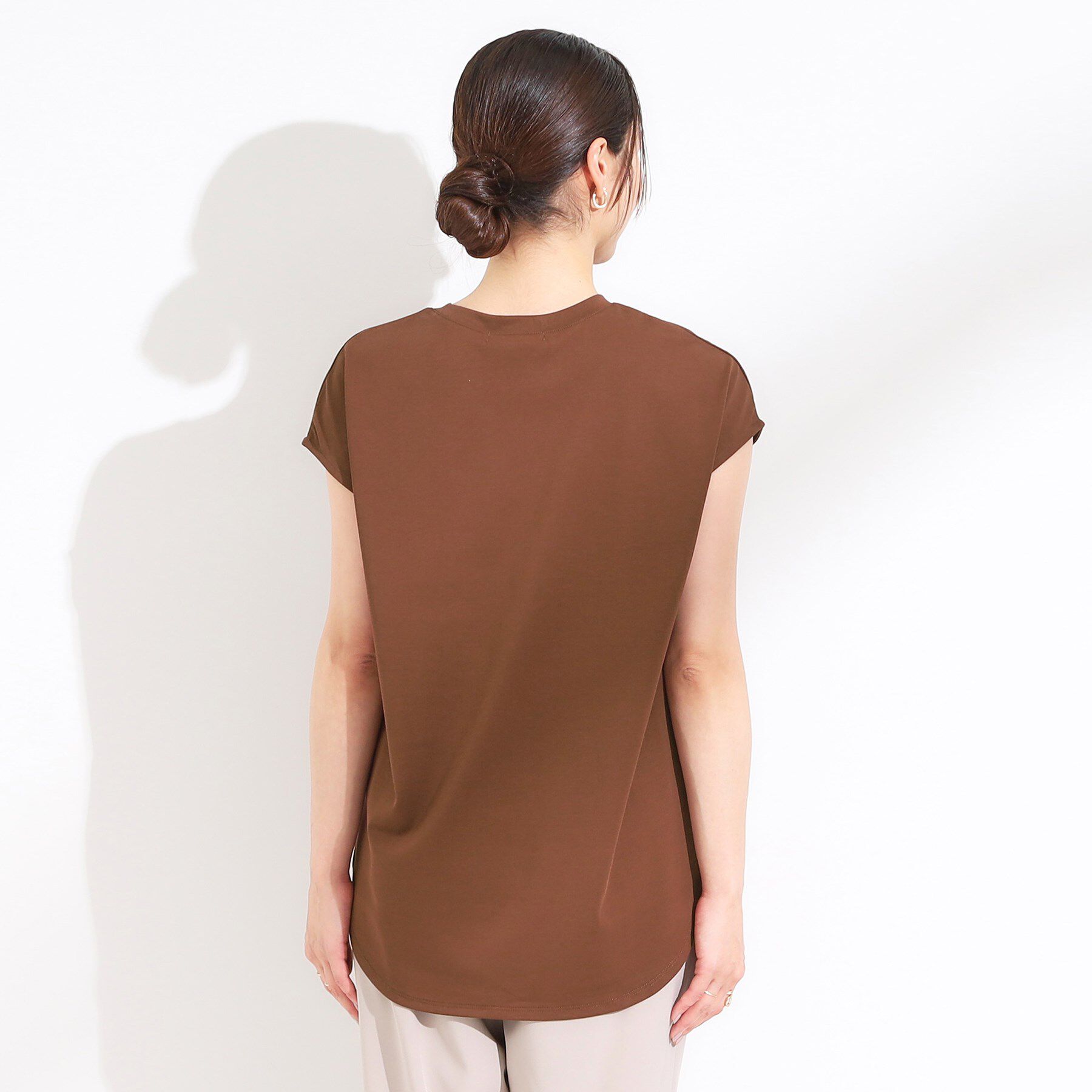 SHOO･LA･RUE「【S-LL/汗ジミ軽減/ひんやり/UV】インせず着られる フレンチスリーブTシャツ」|Tシャツ・カットソー|