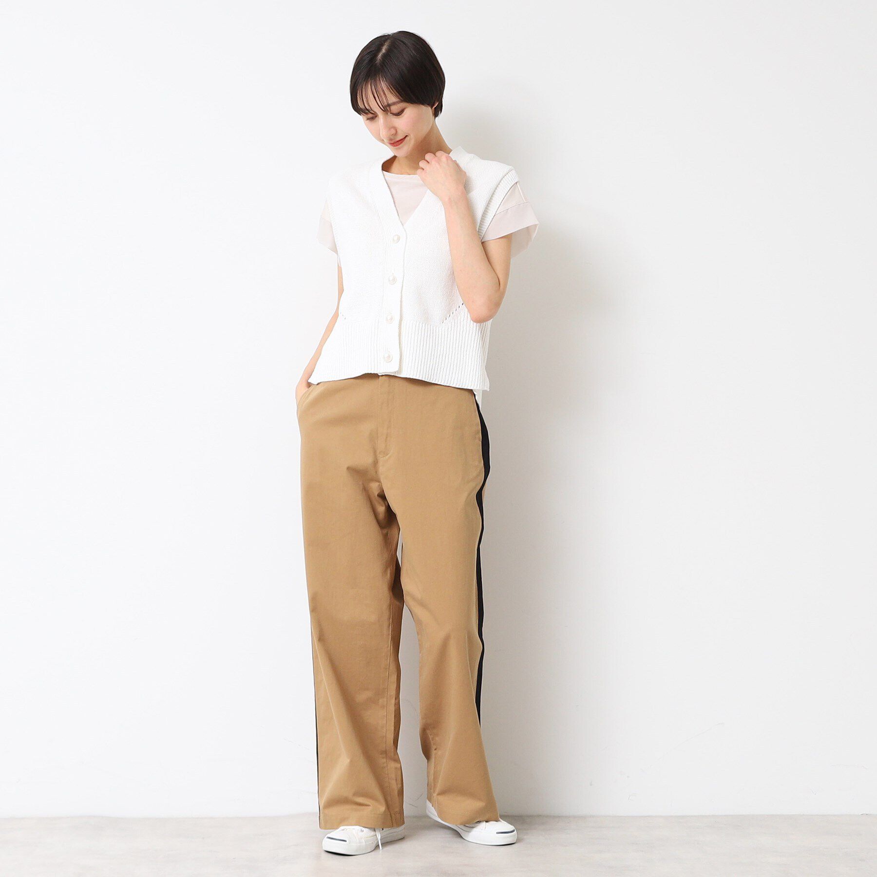 Dessin「【洗える】パール調ボタン付きニットジレ」|ベスト・ジレ|