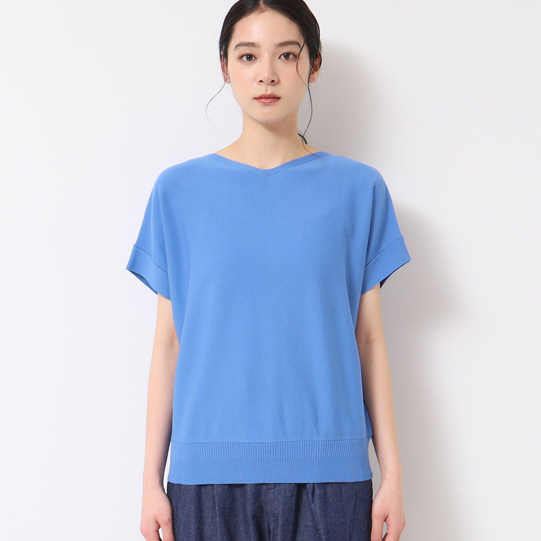 Dessin「【洗える・4サイズ展開】後ろボタンニットプルオーバーフレンチスリーブ」|ニット・セーター|