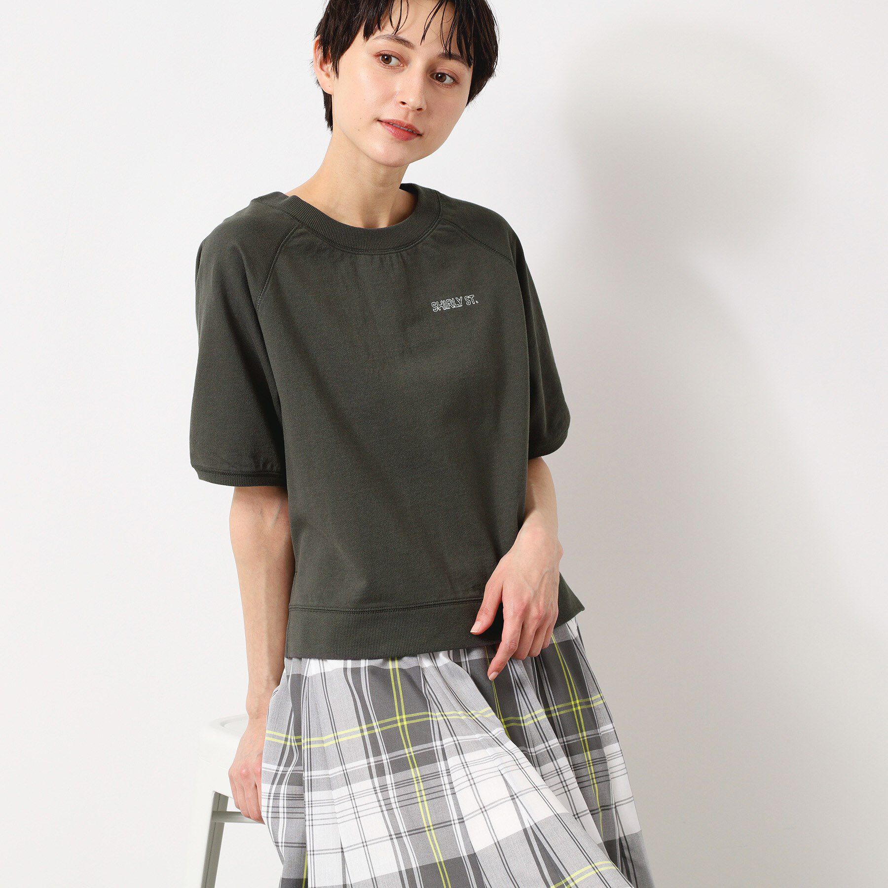 Dessin「【洗える】クロップド丈ポイントロゴ入りカットソー（S～L）」|Tシャツ・カットソー|チャコールグレー(0