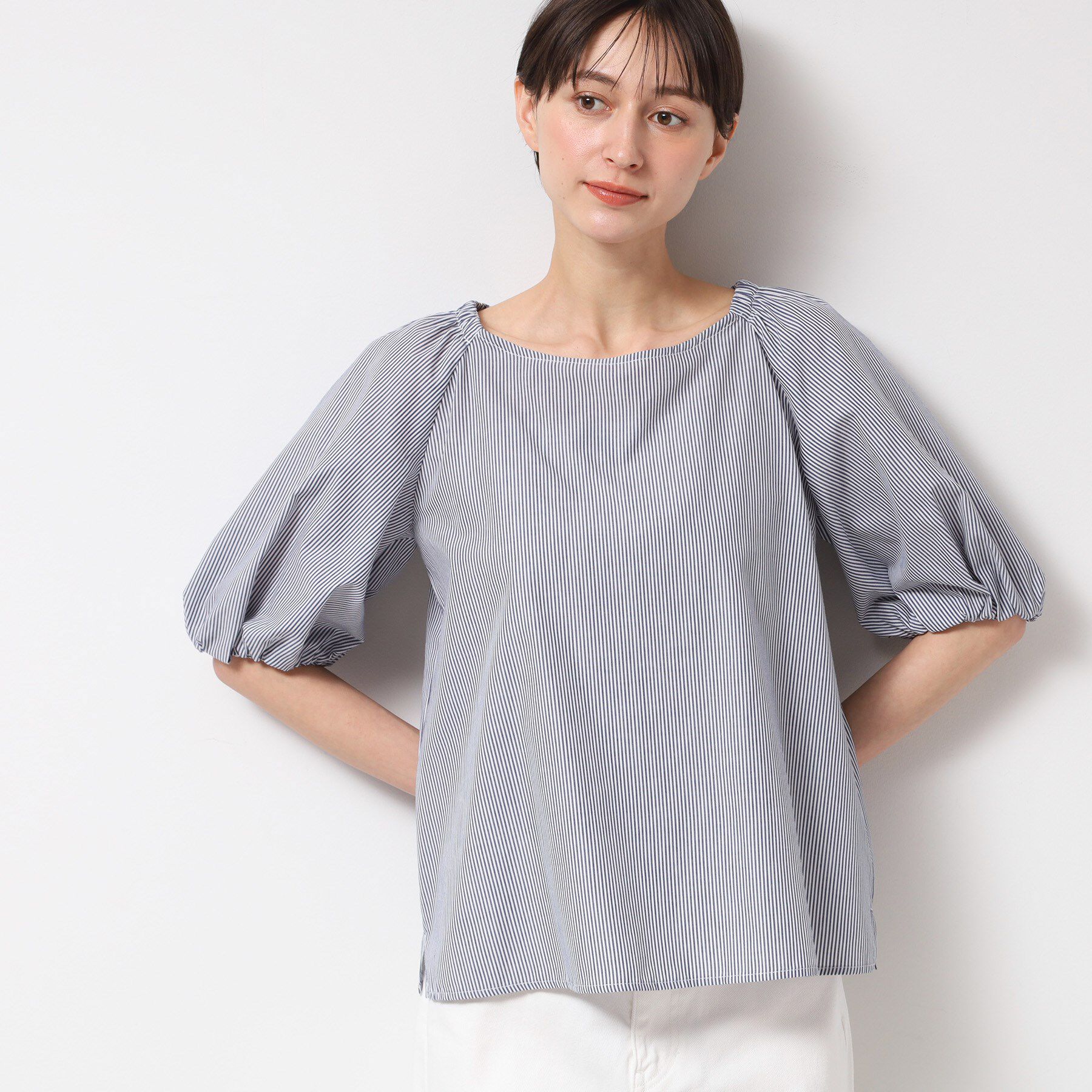 Dessin「【洗える】バッグギャザー入り五分袖ボリュームブラウス」|シャツ・ブラウス|