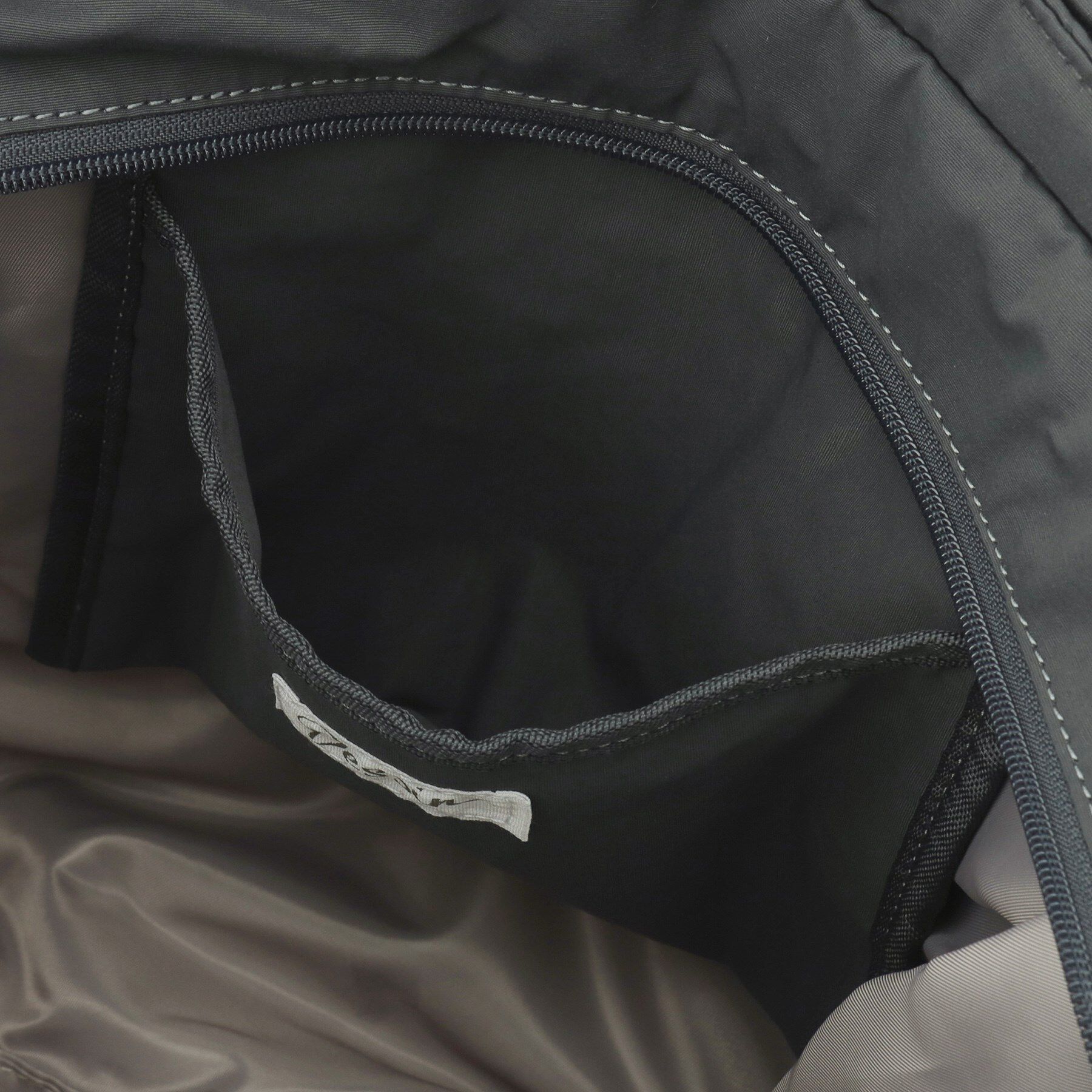 Dessin「【ユニセックス/2WAY/A4収納可】中綿入りトートバッグ」|トートバッグ|