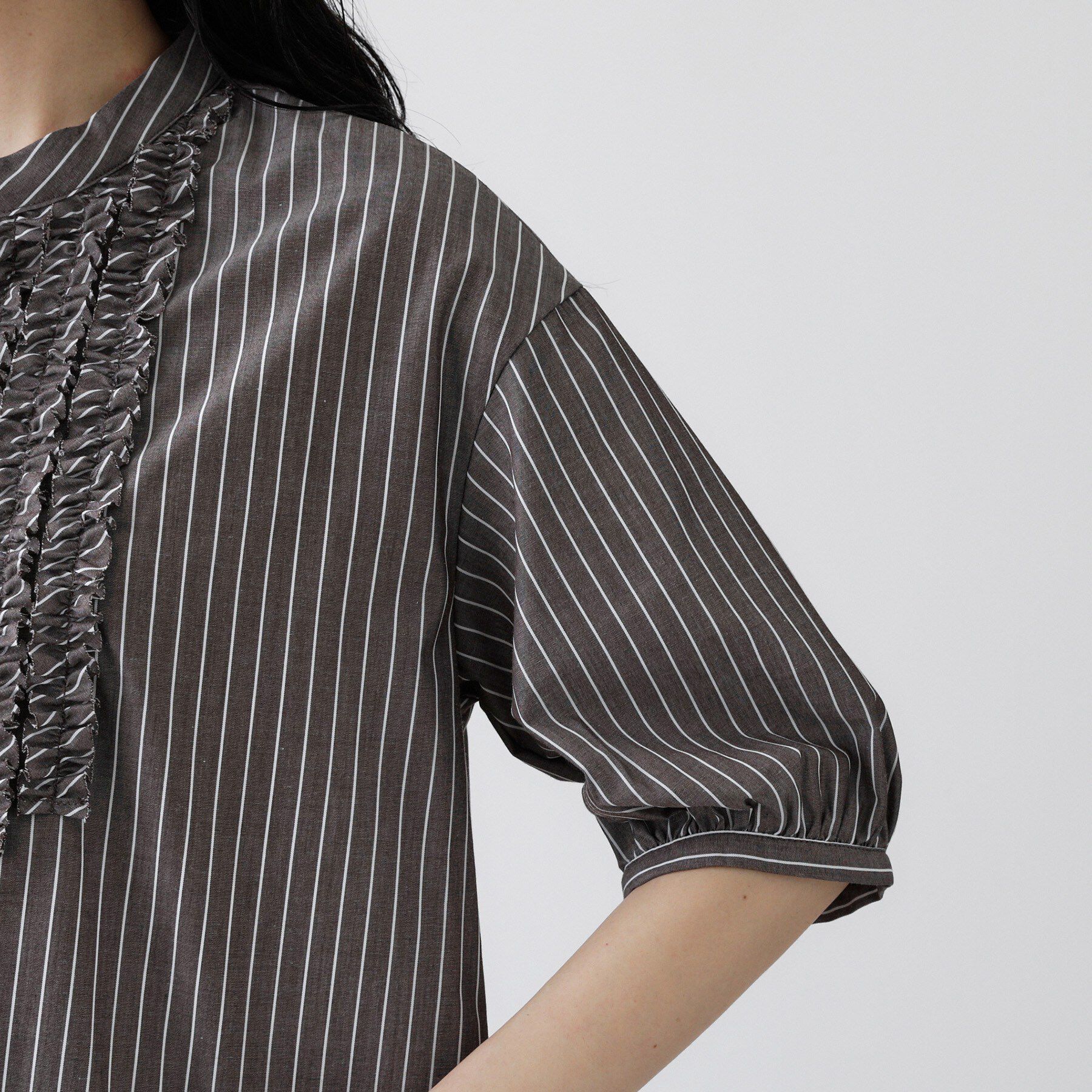 Dessin「【着映え/洗える】フロントフリル五分袖ブラウス」|シャツ・ブラウス|