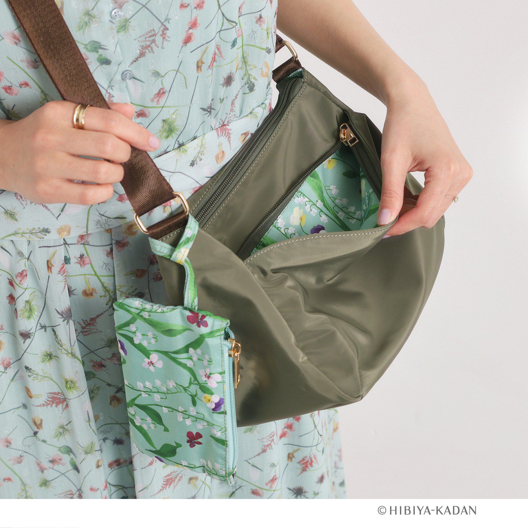 ITS&rsquo;DEMO「【ITS&rsquo;DEMO &times; HIBIYA－KADAN】ポーチ付きショルダー」|ショルダー・メッセンジャー|