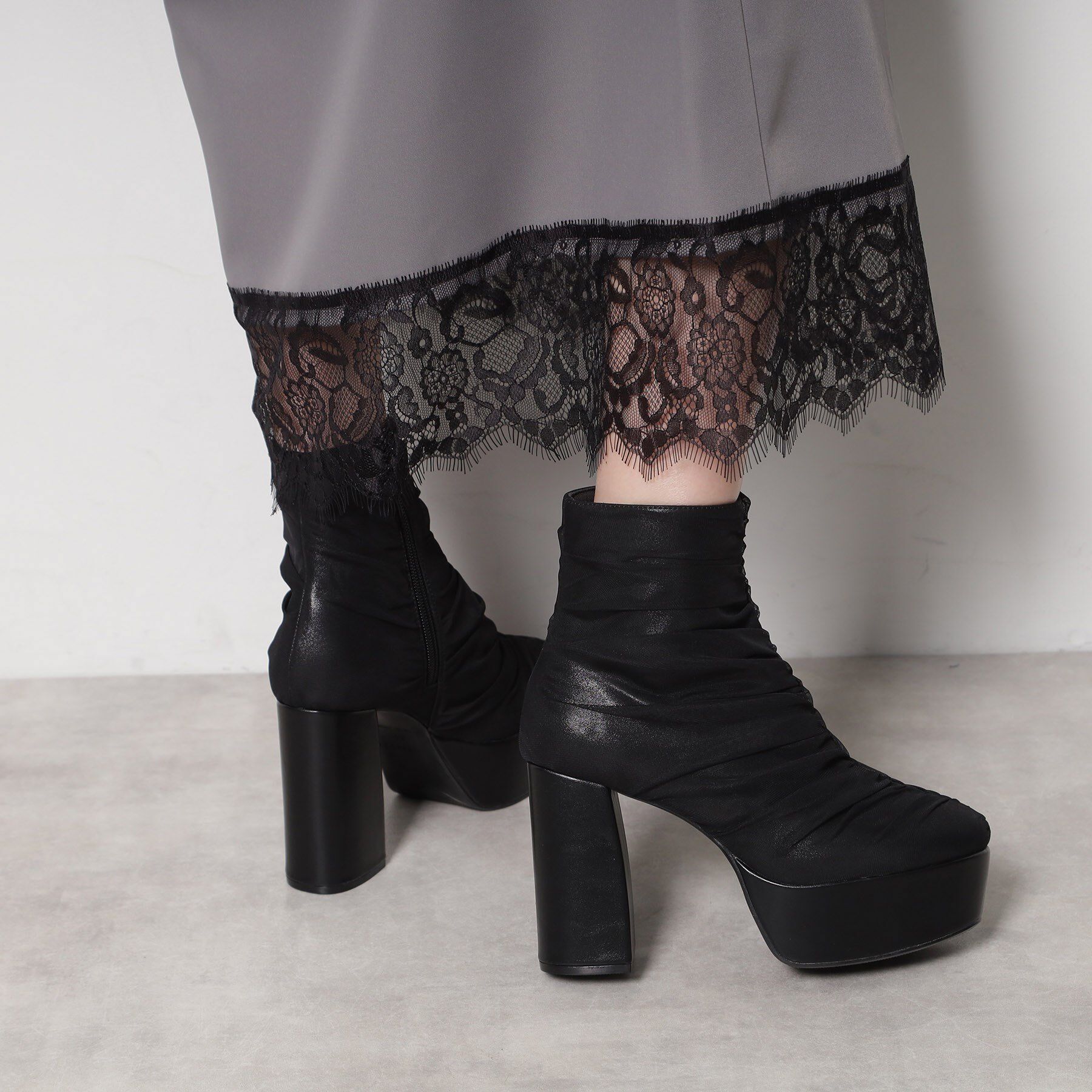 ESPERANZA「【ラク盛り／ショートブーツ】リピーター続出／脚長美脚 厚底シャーリングブーツ」|ショートブーツ|チュールブラック(3