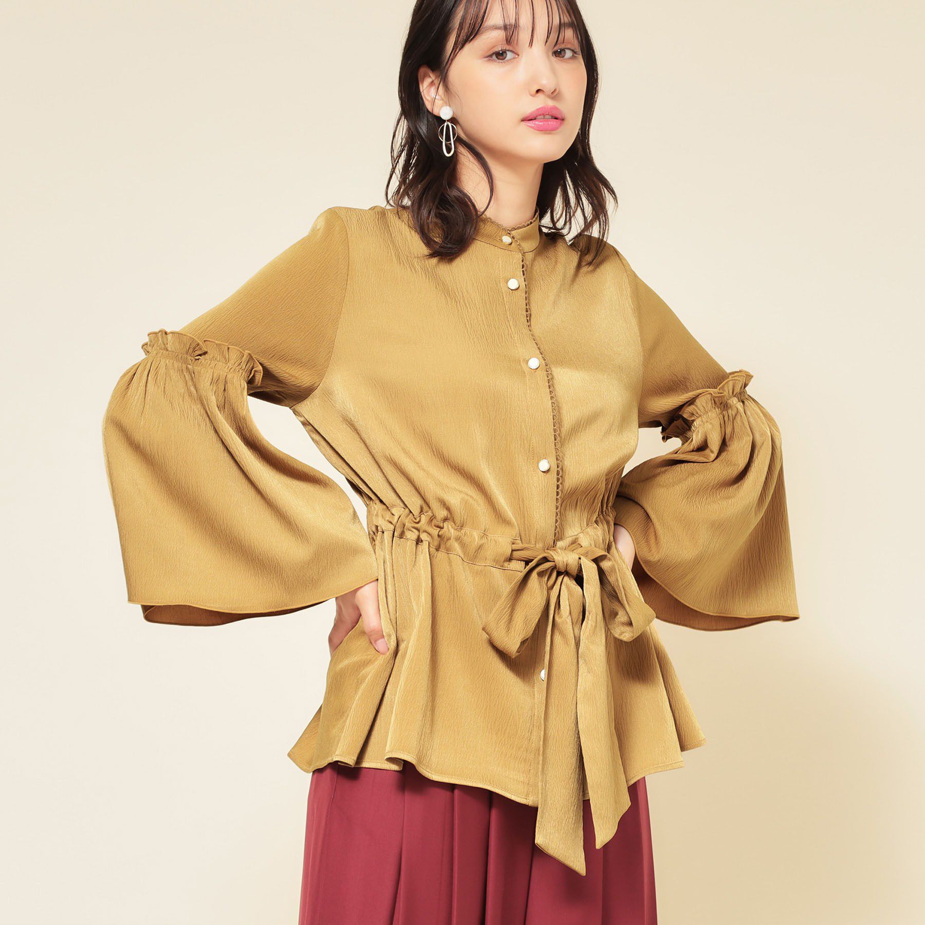 SunaUna「【COLLECTION LINE】フレアスリーブブラウス」|シャツ・ブラウス|ベージュ(052)