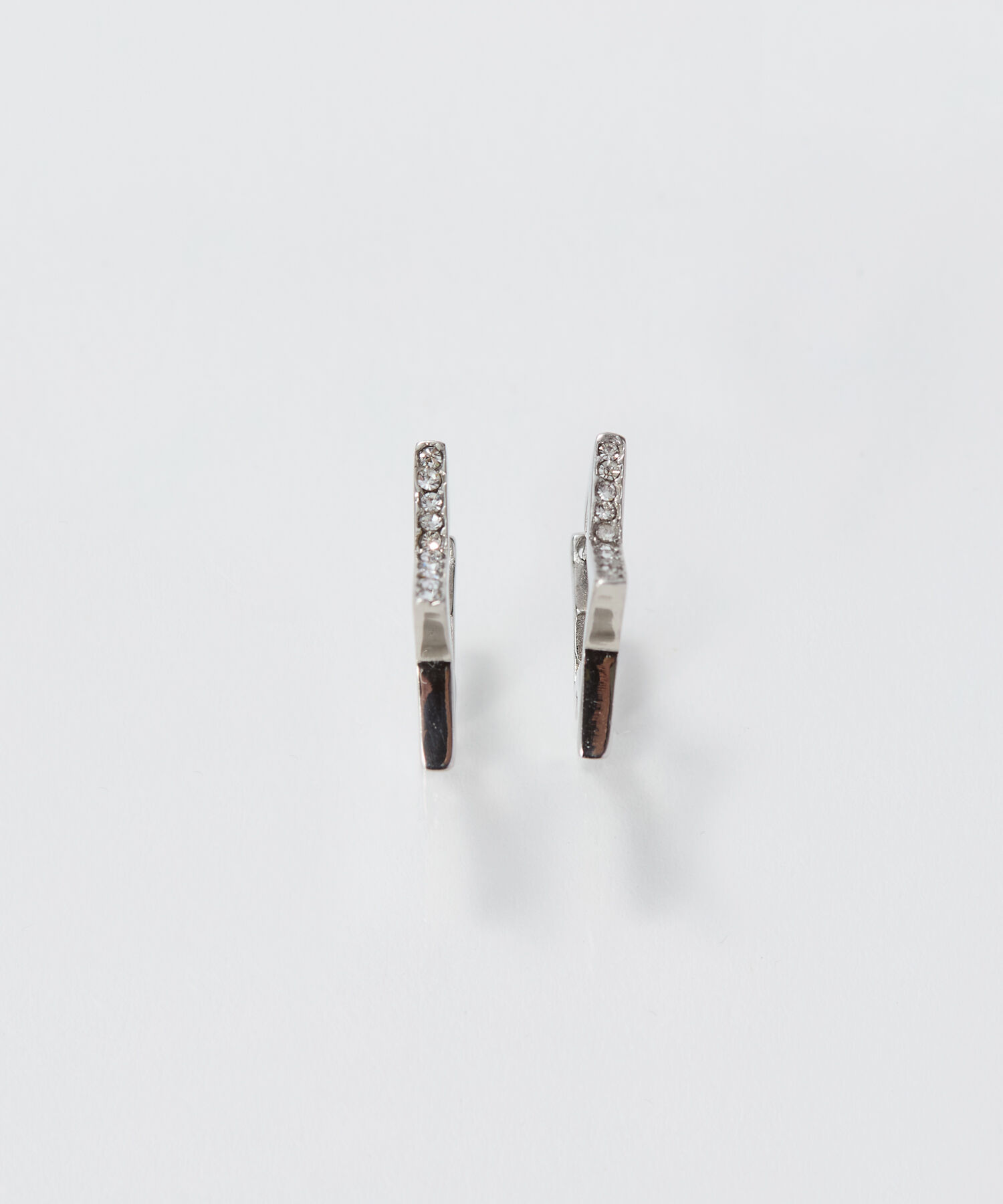 Phoebe「【金属アレルギー対応】ワンタッチライナースタービジューフープピアス　シルバー」|ピアス|