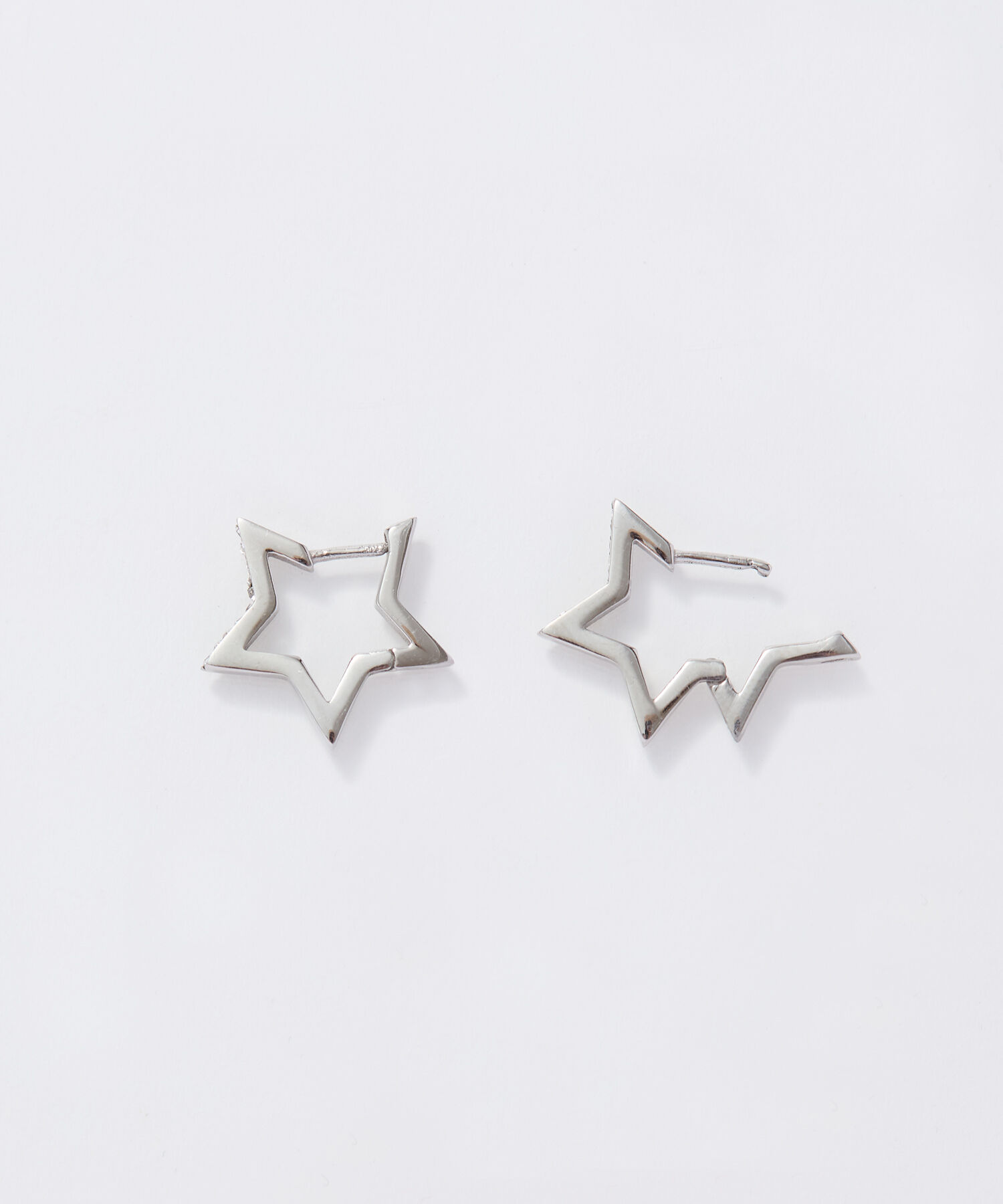 Phoebe「【金属アレルギー対応】ワンタッチライナースタービジューフープピアス　シルバー」|ピアス|