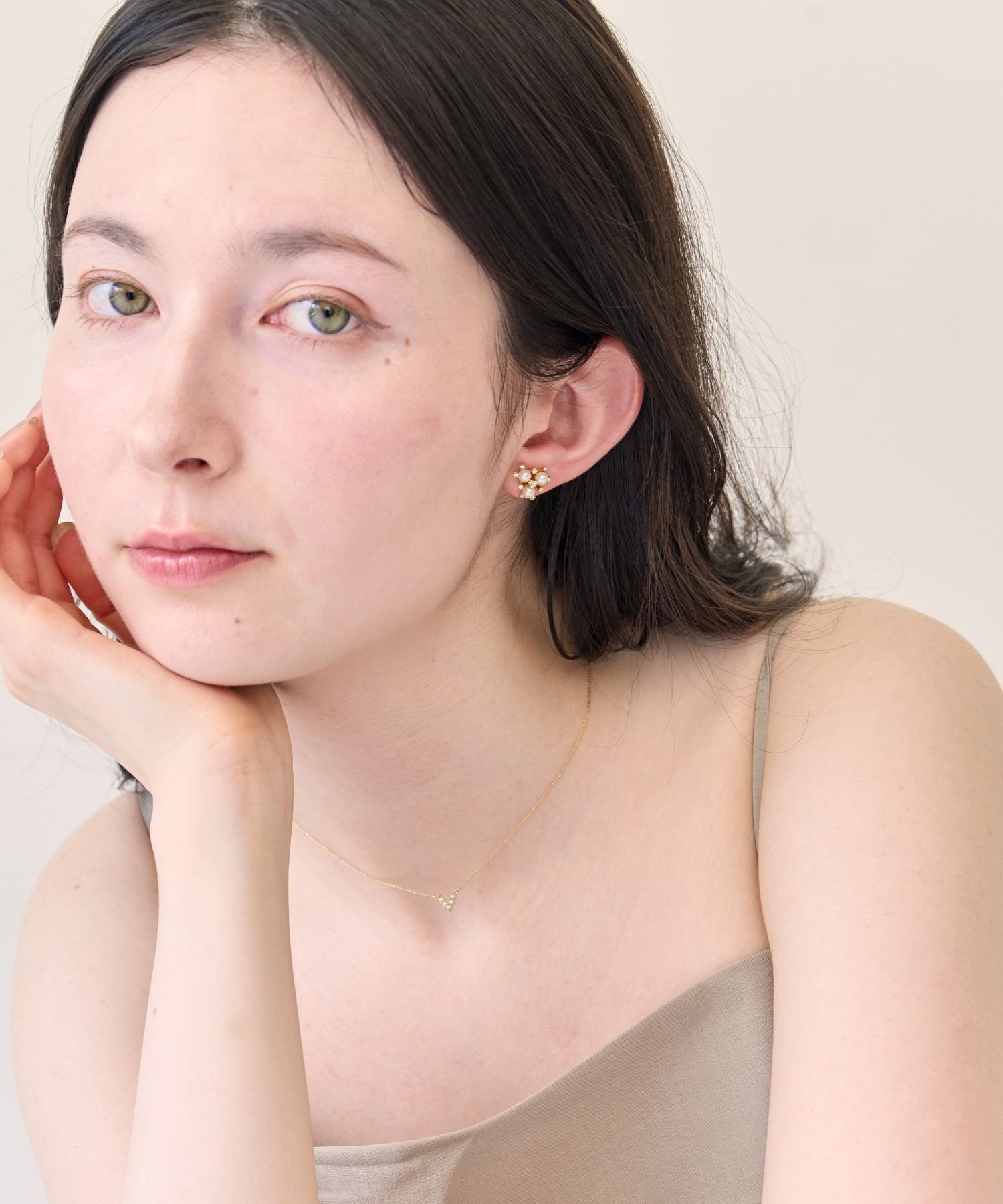 Phoebe「【痛くないシリーズ/金属アレルギー対応】パールブーケライトフィットイヤリング　小粒パール」|イヤリング|