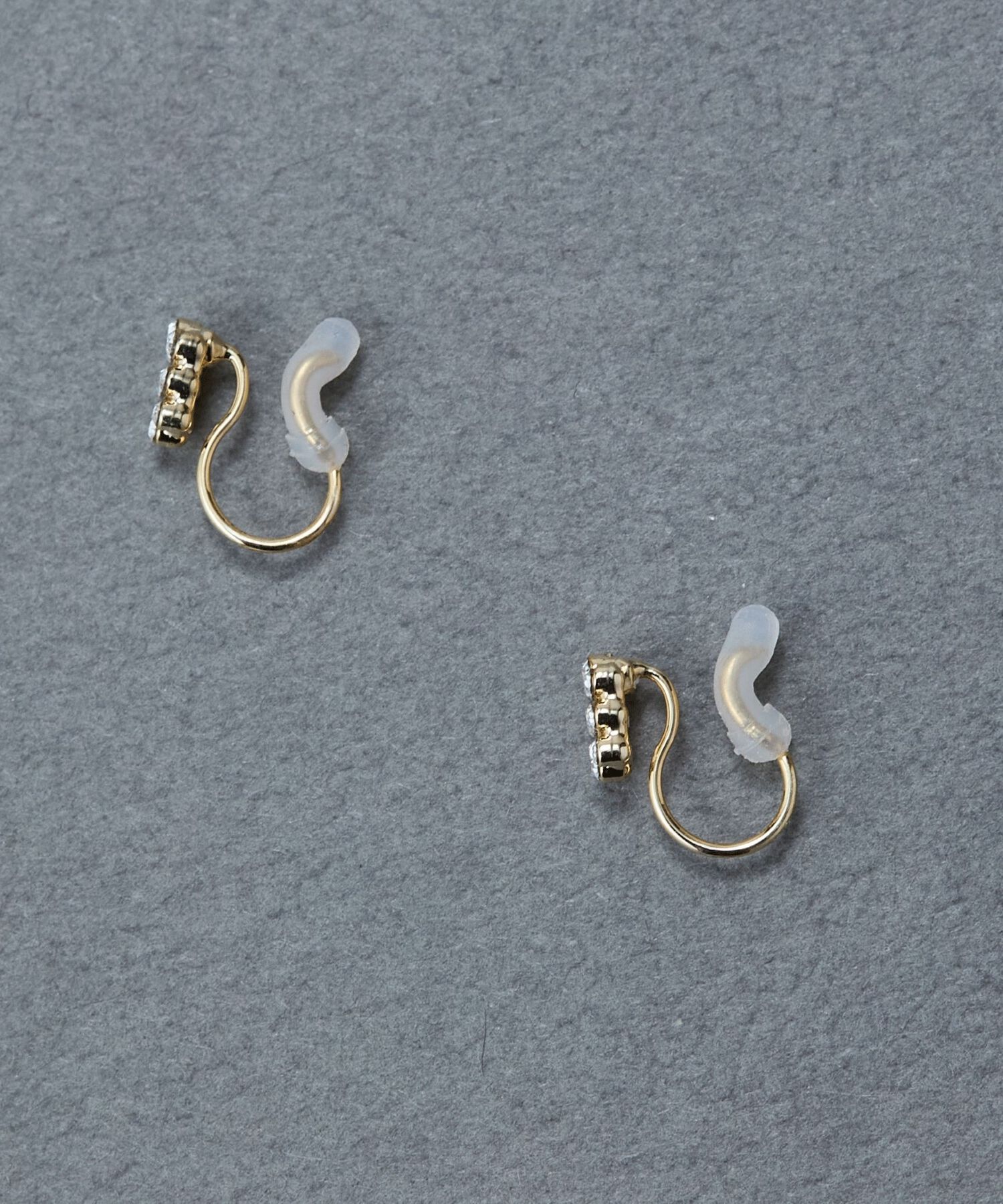 Phoebe「【痛くないシリーズ/金属アレルギー対応】タイニーレクタングルビジューライトフィットイヤリング　小さい」|イヤリング|