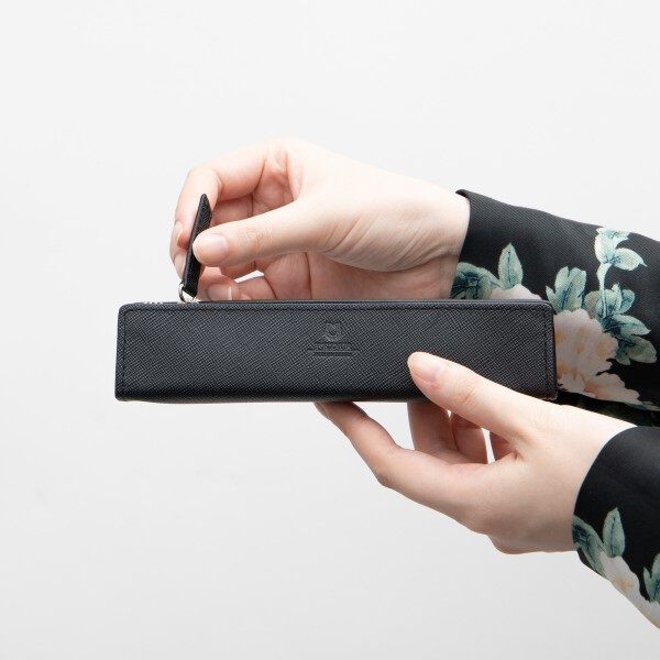 PEDIR「PEDIR(ペディール) ミニペンケース プリズム」|ステーショナリー|